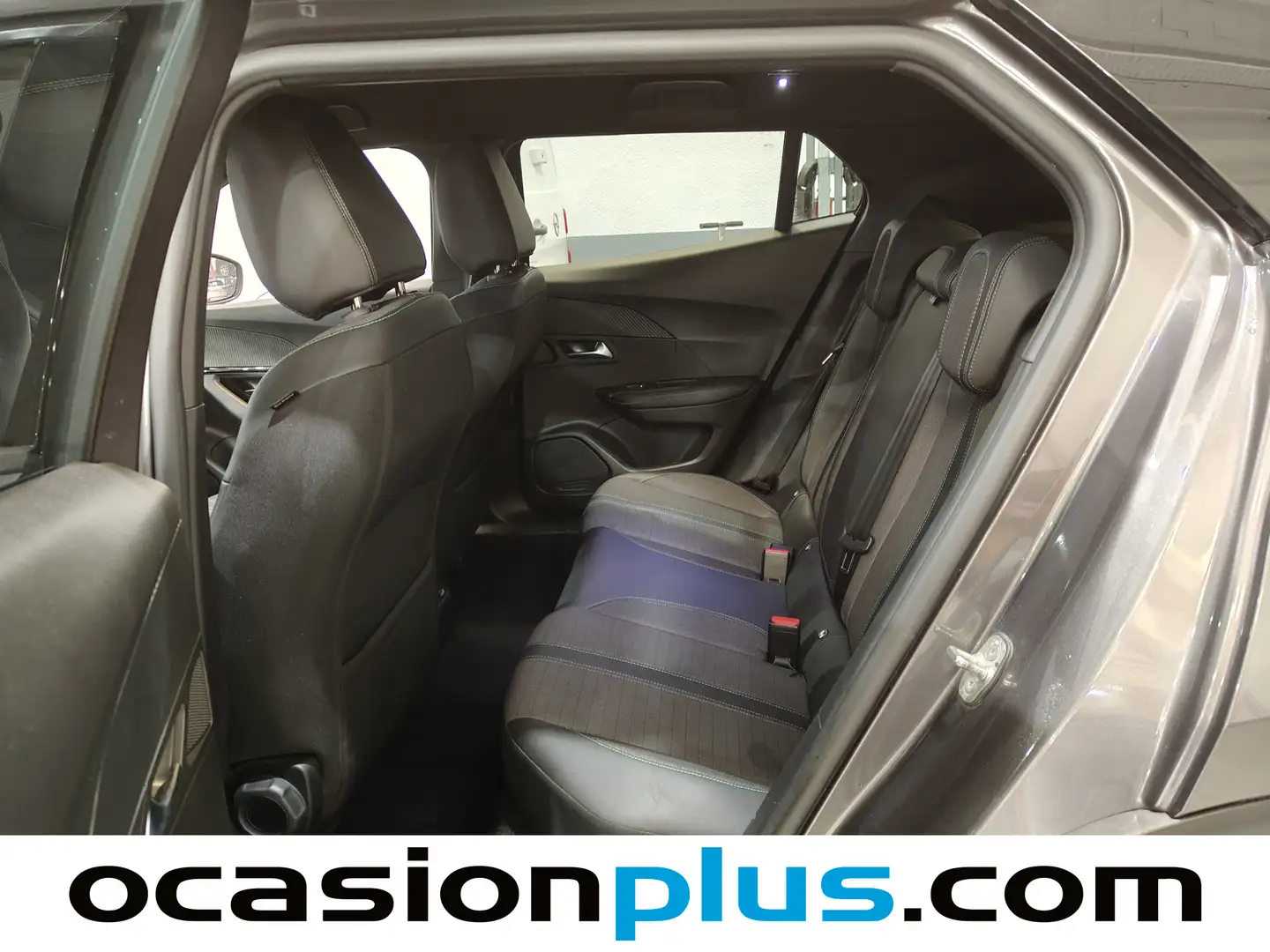 Foto Peugeot 2008 Peugeot 2008 PureTech 100 S&S Allure  (100 CV)