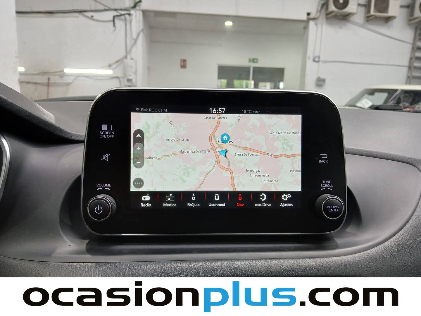 Extras y acabados del Fiat Tipo Fiat Tipo 1.4 T-Jet Gasolina/GLP Lounge  (120 CV)