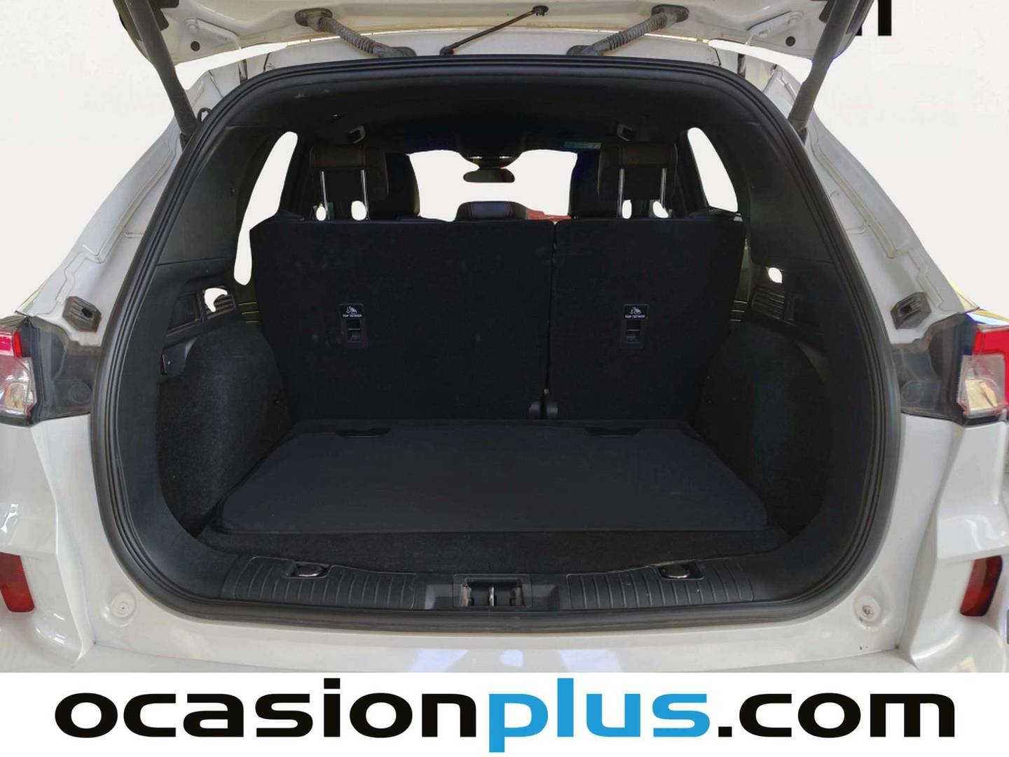 Fotos maletero Ford Kuga Ford Kuga 1.5T EcoBoost ST-Line X 4x2 (150 CV)