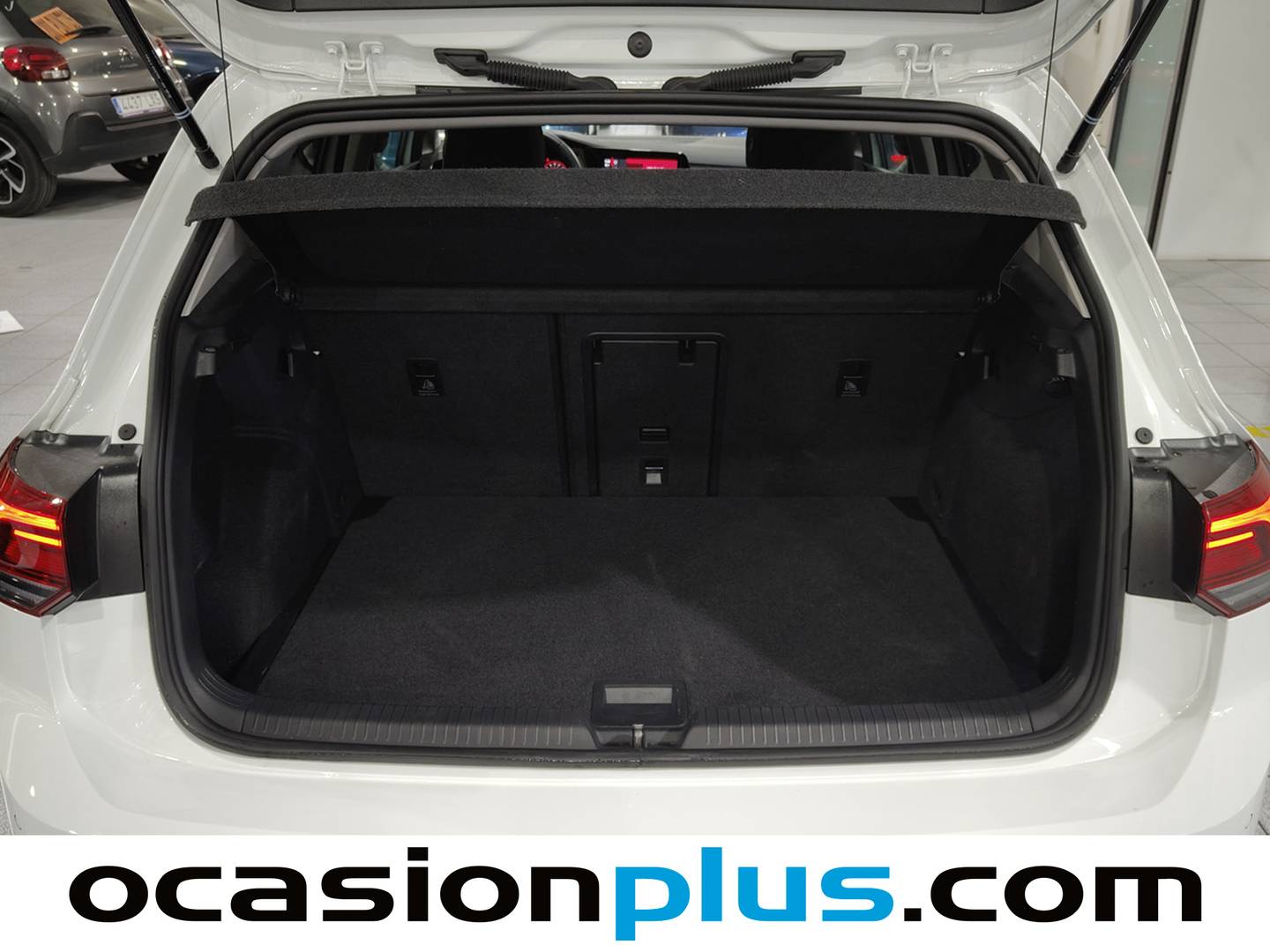 Foto Volkswagen Golf Volkswagen Golf Life 2.0 TDI (115 CV)