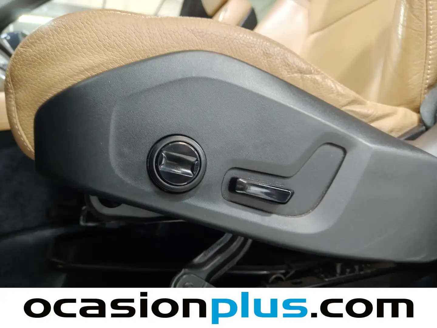 Foto Volvo XC90 Volvo XC90 D5 Momentum AWD Auto (235 CV) 7 Plazas