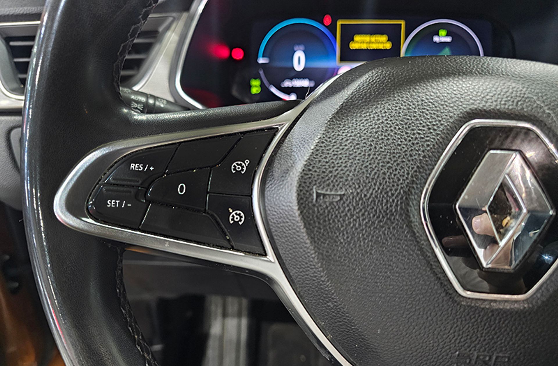 Renault Captur Zen E-Tech Híbrido enchufable - foto 26