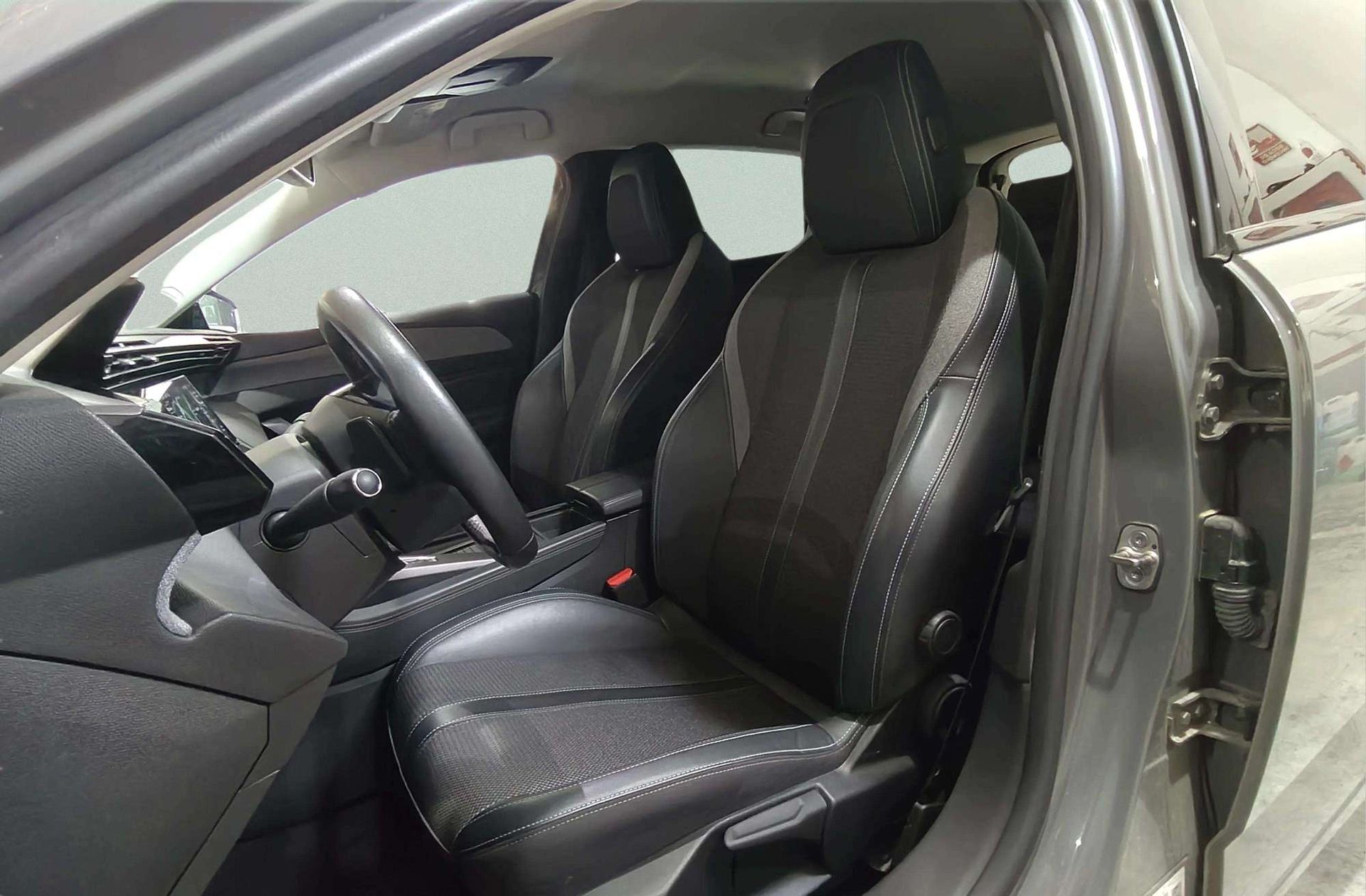 Peugeot 308 BlueHDi 130 Allure EAT8 - foto 12