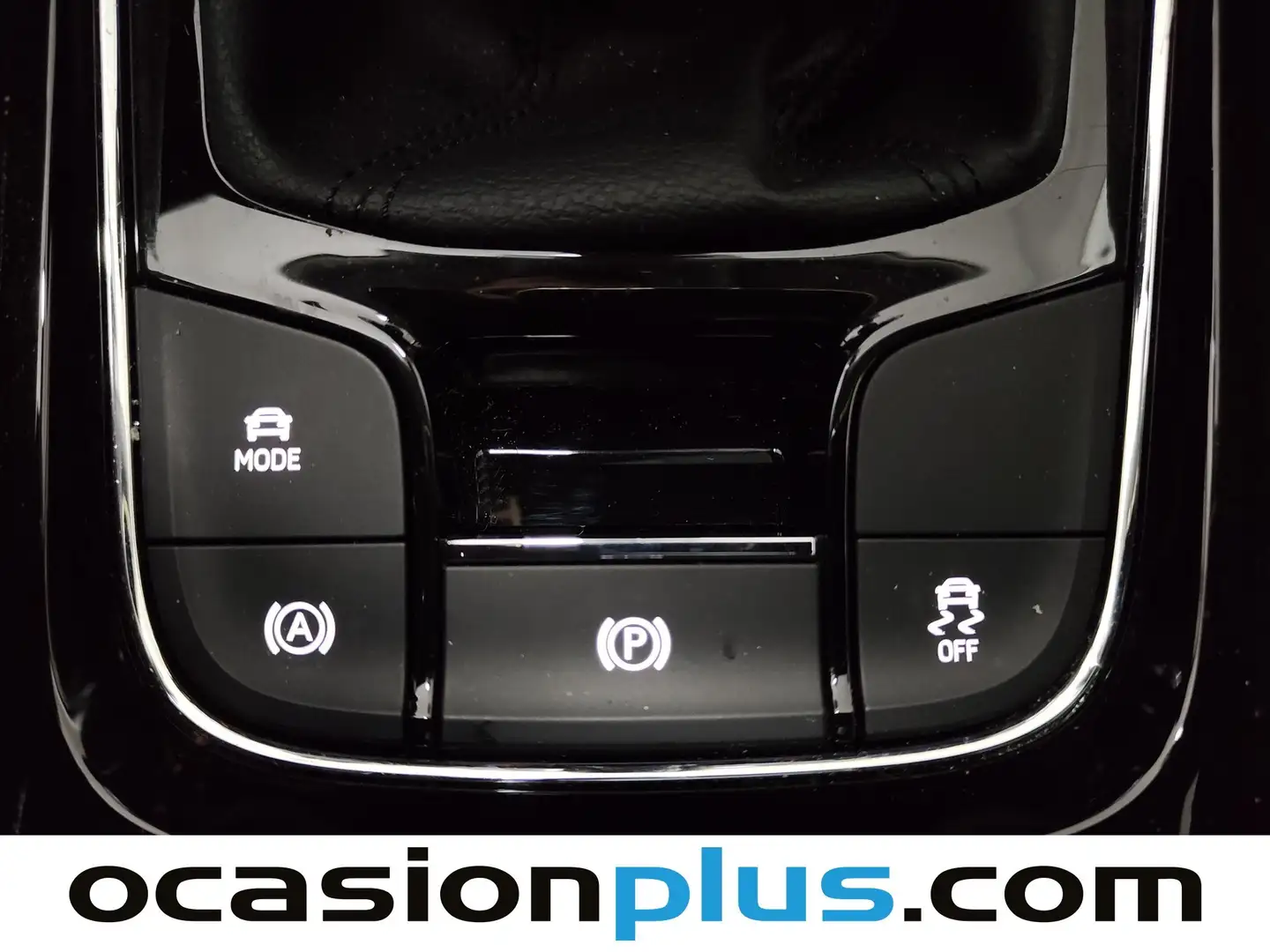 Foto Skoda Karoq Skoda Karoq 1.5 TSI ACT Style (150 CV)