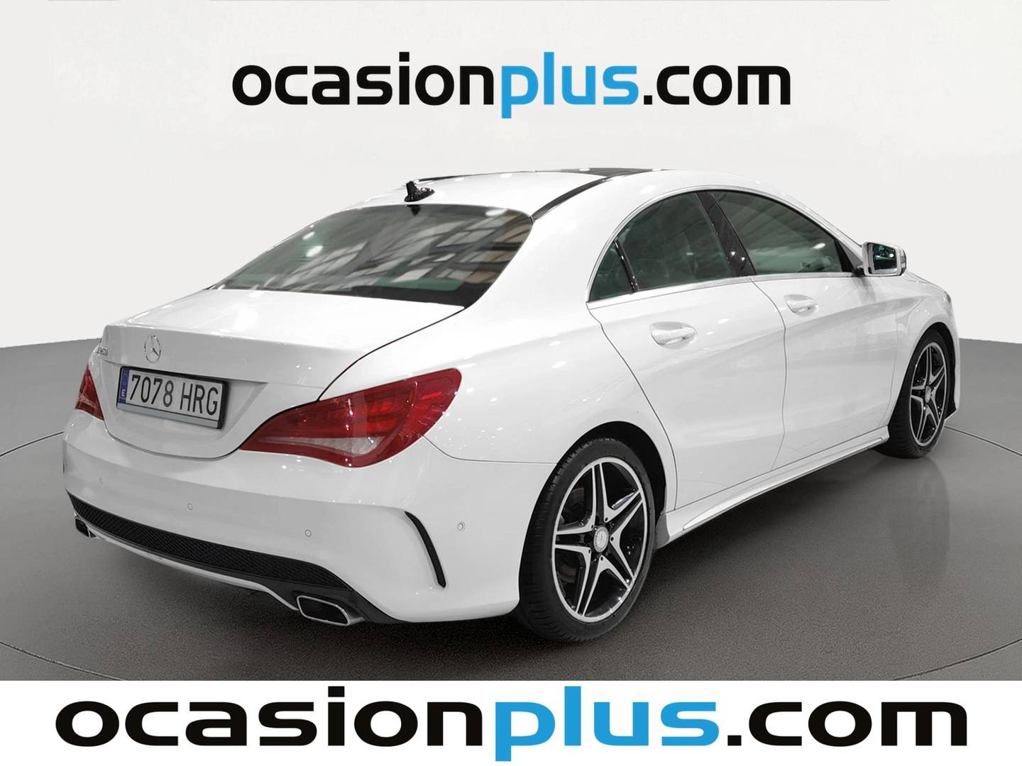 Foto trasera Mercedes CLA Mercedes CLA 250  (211 CV) derecha