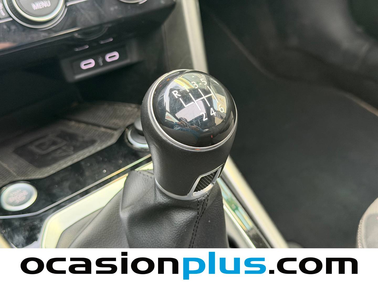 Foto Volkswagen T-Roc Volkswagen T-Roc Advance 2.0 TDI (150 CV)