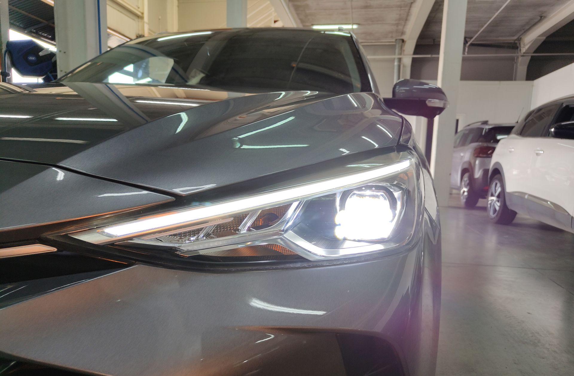MG ZS 1.5 Hybrid+ Luxury - foto 15