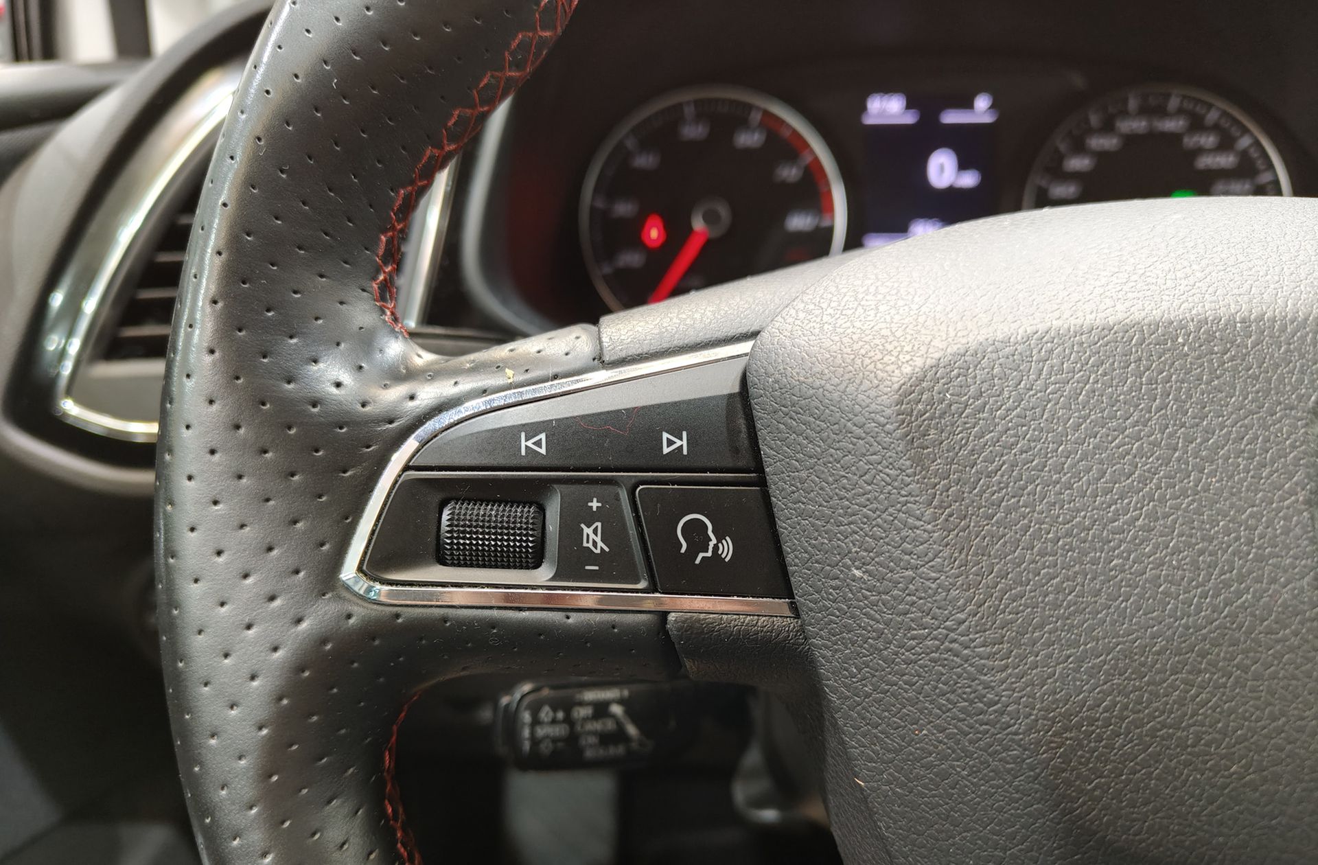SEAT León 1.5 TSI FR DSG - foto 28