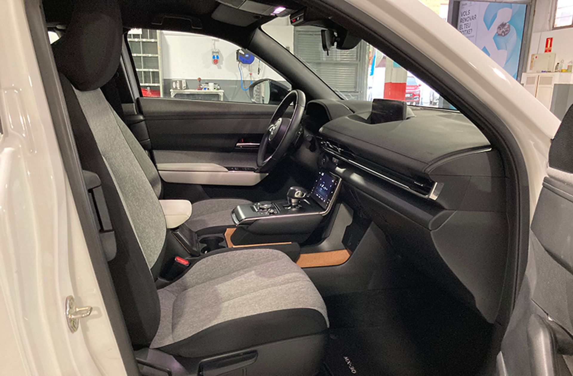 Mazda MX-30 e-Skyactiv Origin - foto 18