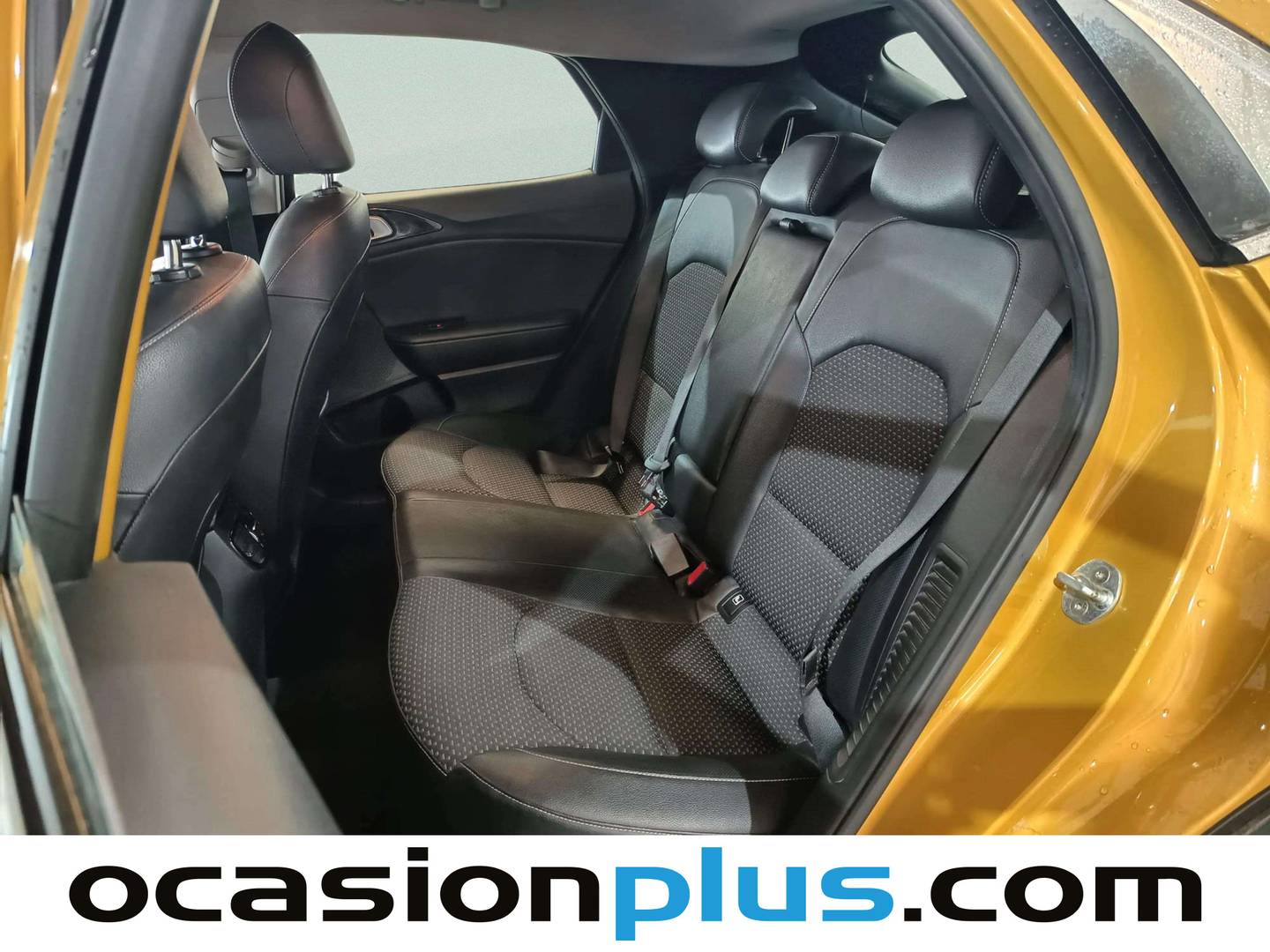 Foto asientos traseros KIA XCeed Kia XCeed 1.6 GDi PHEV eTech (141 CV)