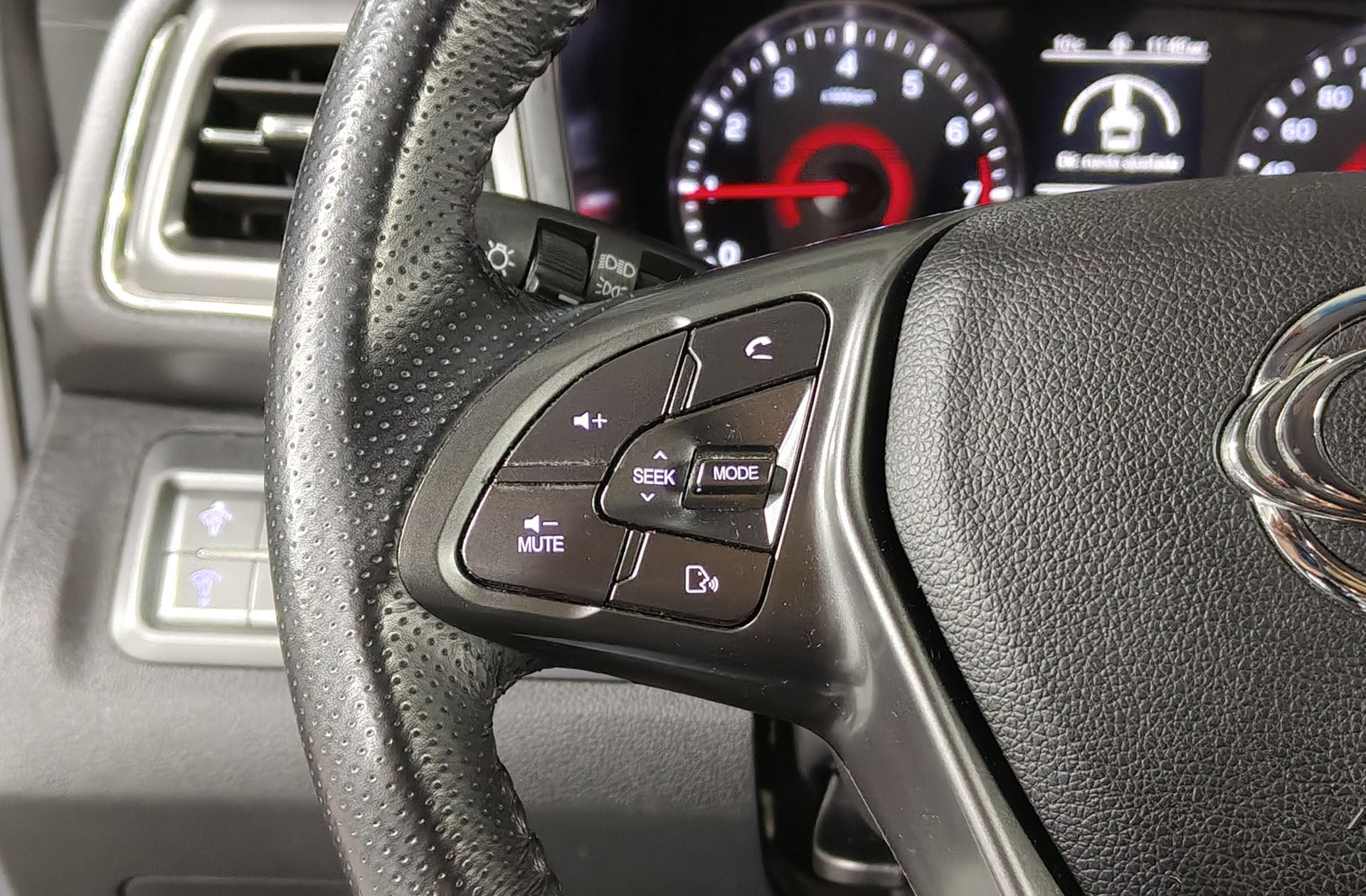 SsangYong Tivoli G12T Urban Plus - foto 23