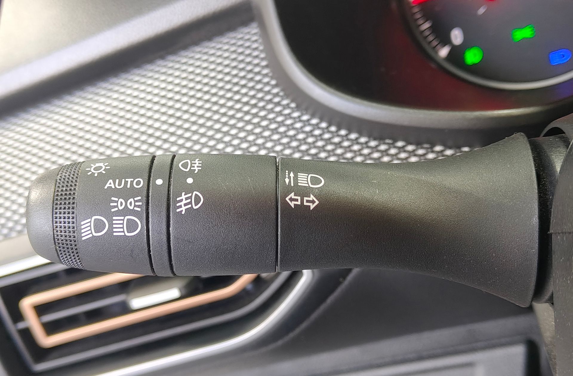 Dacia Sandero Stepway Expression TCe - foto 25