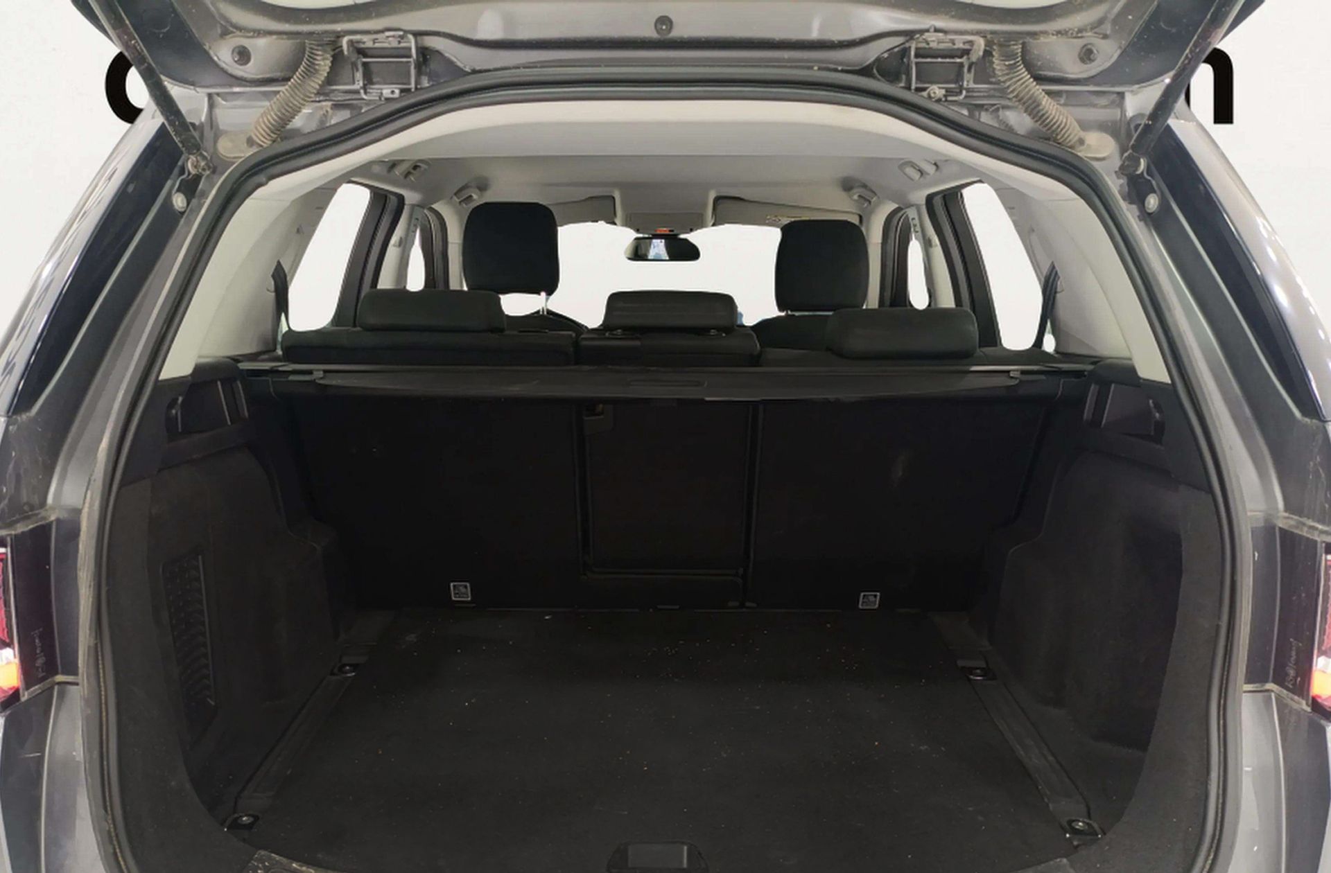 Land Rover Discovery Sport 2.0L TD4 SE 4x4 - foto 17