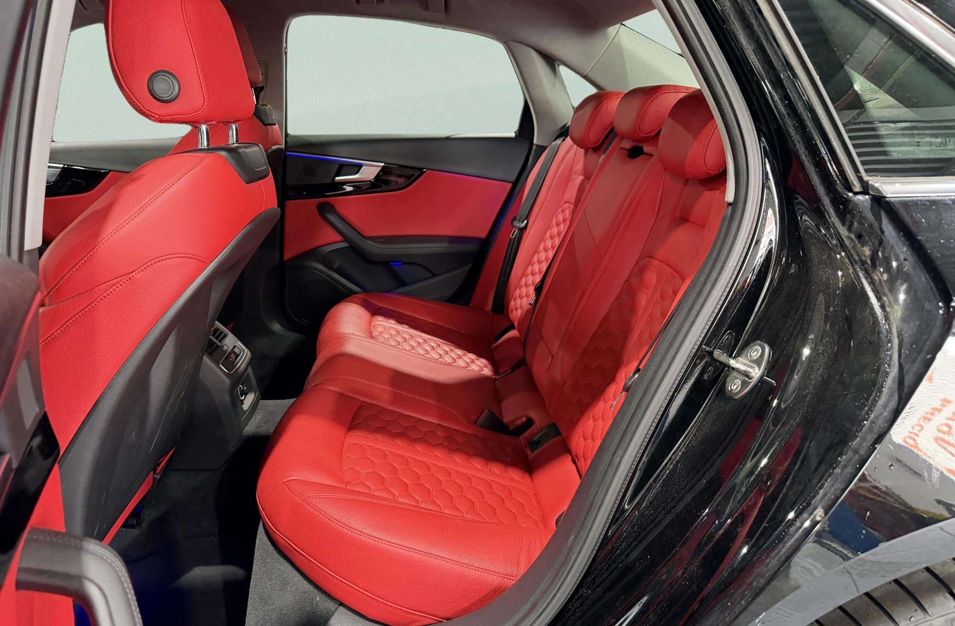 Audi A4 S line edition 2.0 TDI - foto 12