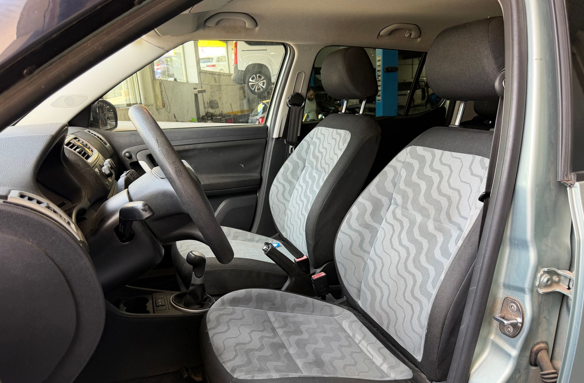 Škoda Fabia 1.4 TDI Young - foto 8