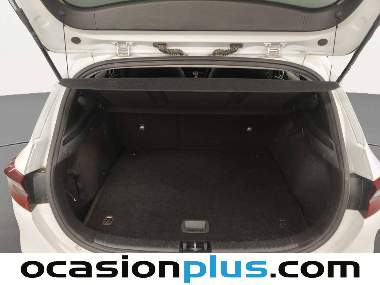 Fotos maletero KIA Ceed KIA Ceed 1.4 T-GDi Tech DCT (140 CV)