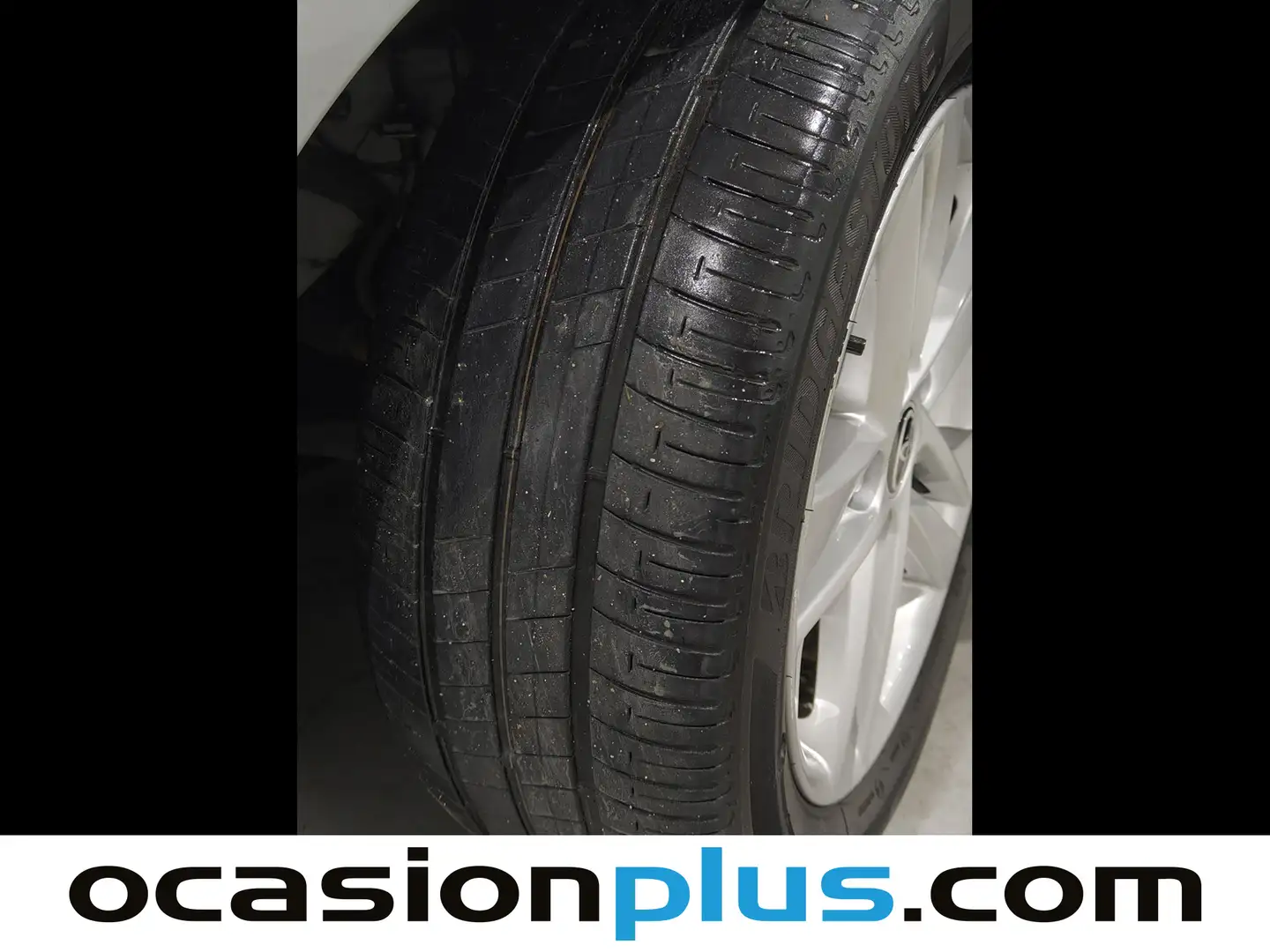 Foto Toyota Corolla Toyota Corolla 1.8 125 Híbrido Active Tech E-CVT (122 CV)