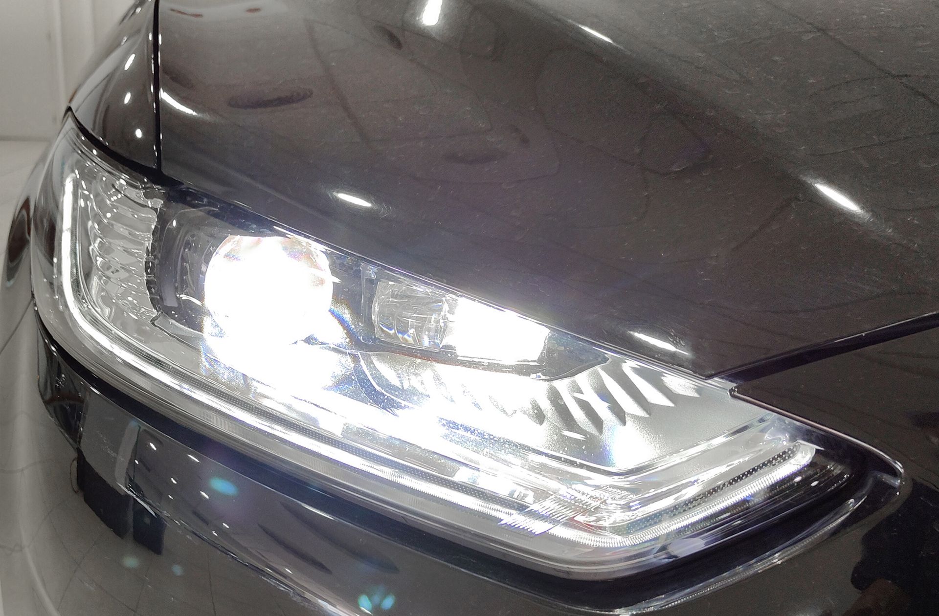 Ford Mondeo 2.0 Híbrido HEV Sedan Titanium - foto 14