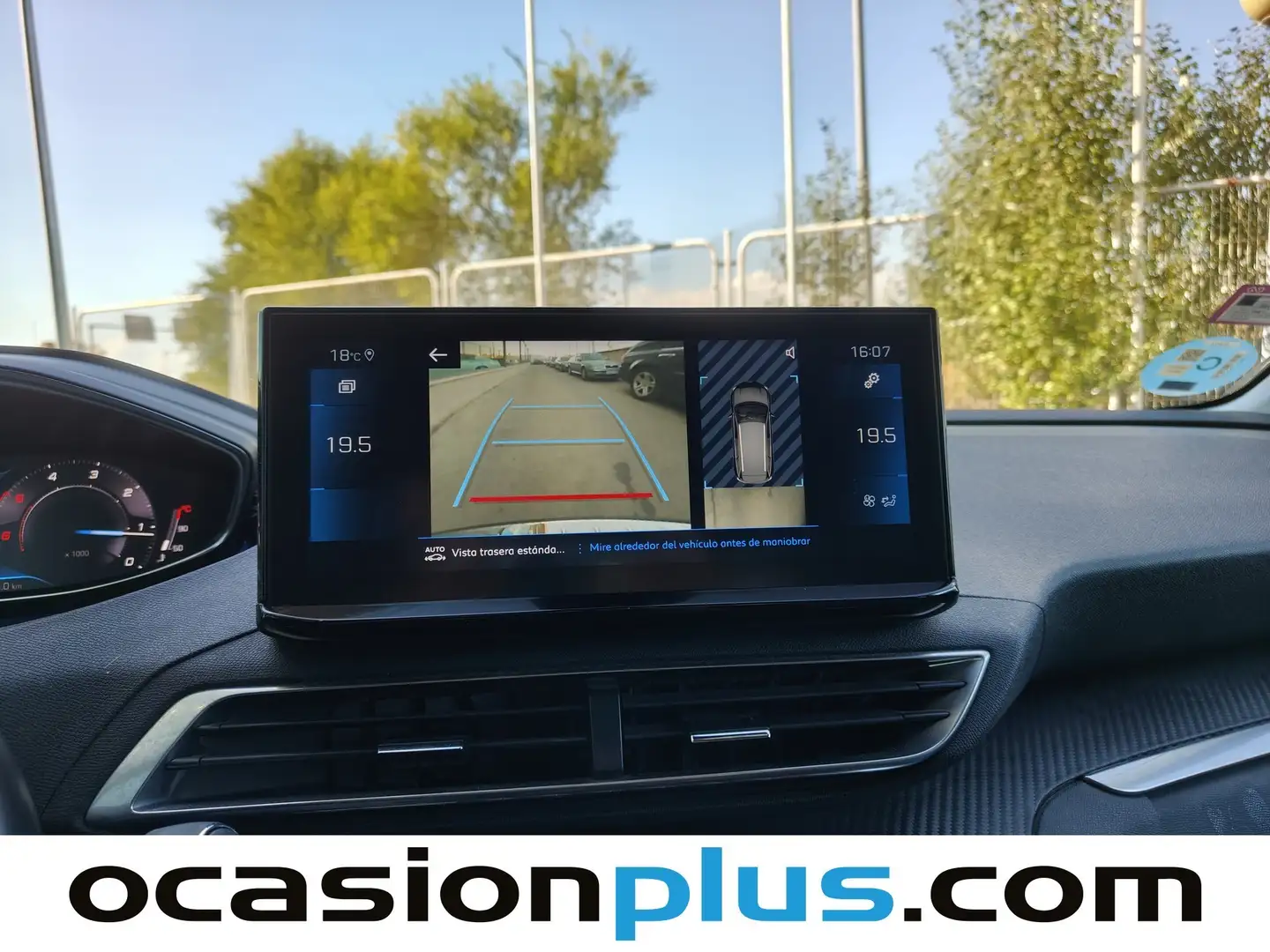 Foto Peugeot 5008 Peugeot 5008 BlueHDi 130 S&S Allure (130 CV) 7 Plazas