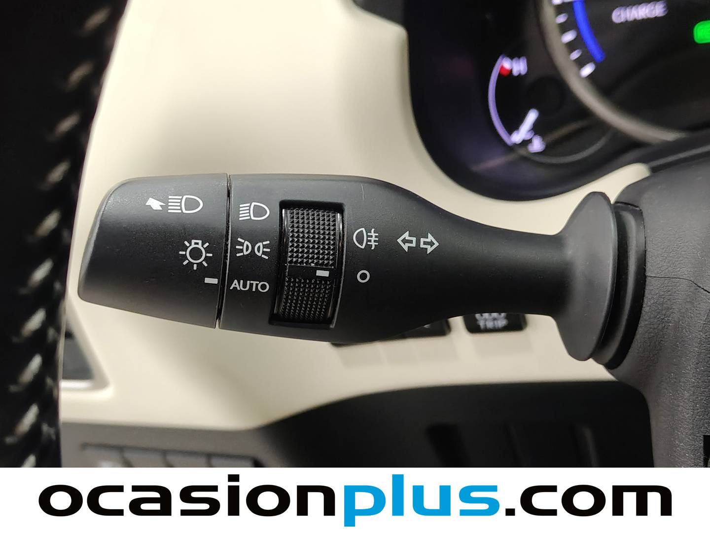 Lexus NX Lexus NX 300h Premium 2WD (197 CV) seminuevo