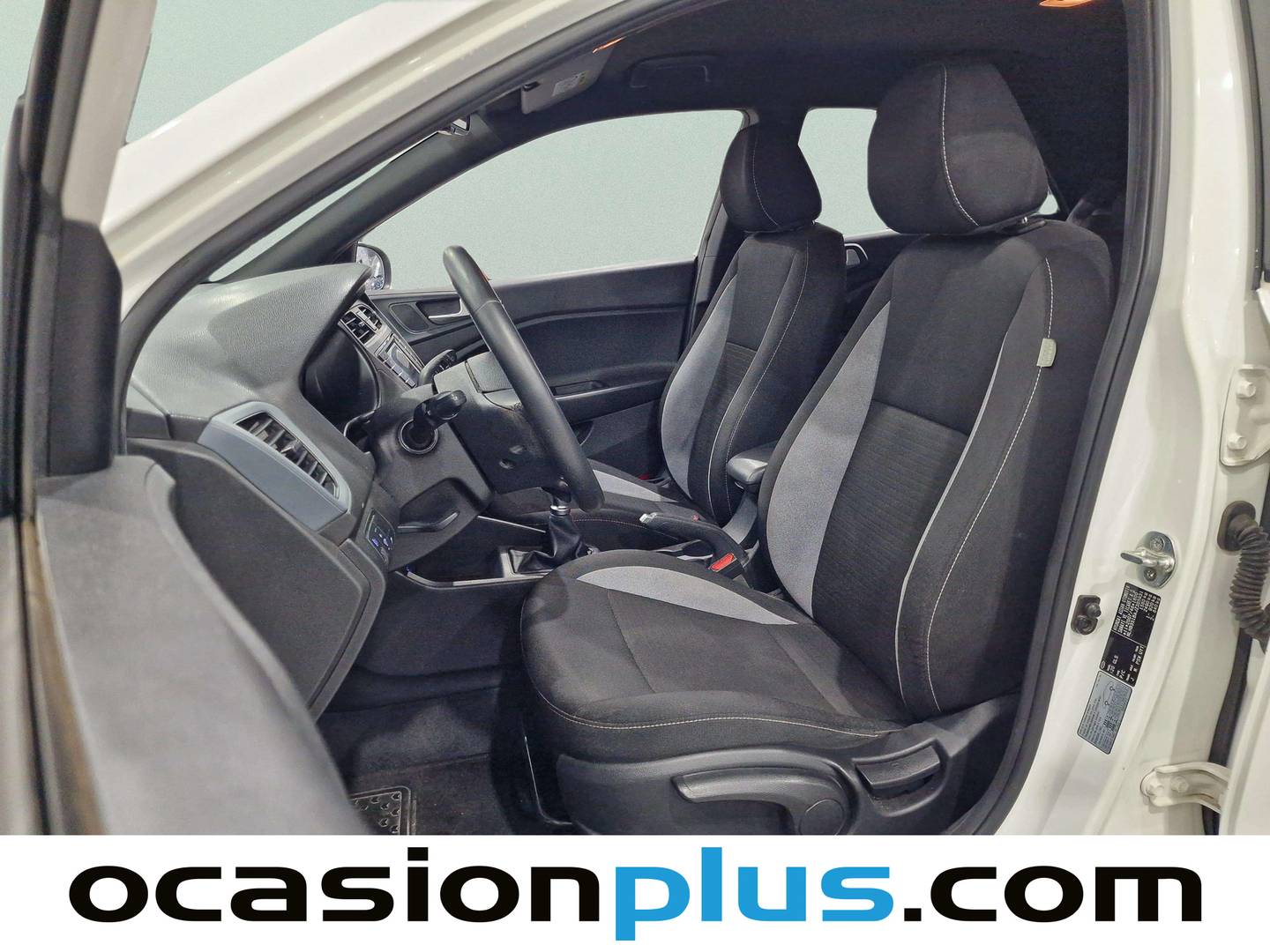 Foto asientos delanteros Hyundai i20 Hyundai i20 1.2 MPI Elegant Nav (84 CV)