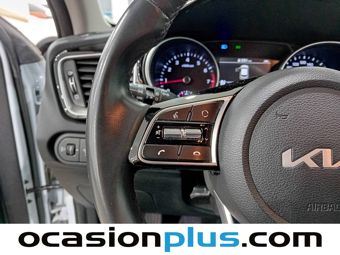 Foto KIA XCeed Kia XCeed 1.5 MHEV iMT Tech (160 CV)