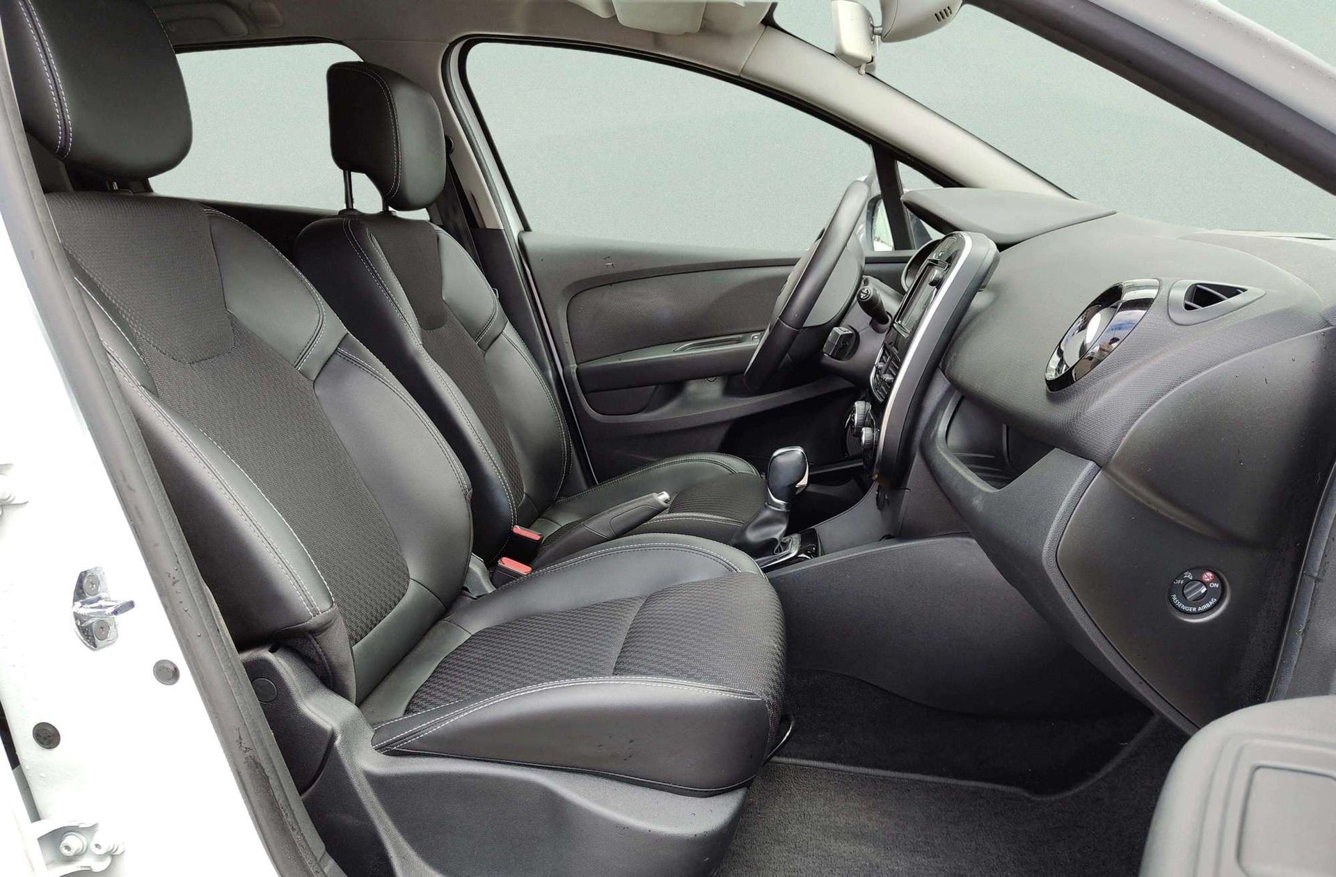 Renault Clio Zen Energy TCe EDC - foto 19