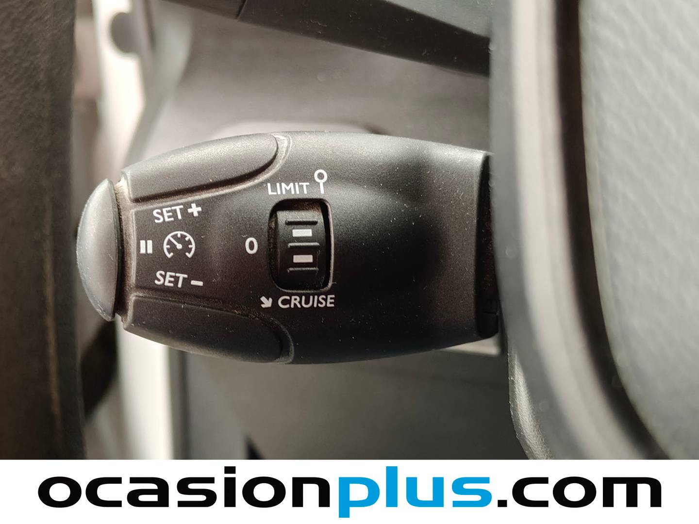 Extras y acabados del Peugeot Partner Peugeot Partner Furgon BlueHDi 100 Pro Standard 600kg (98 CV)