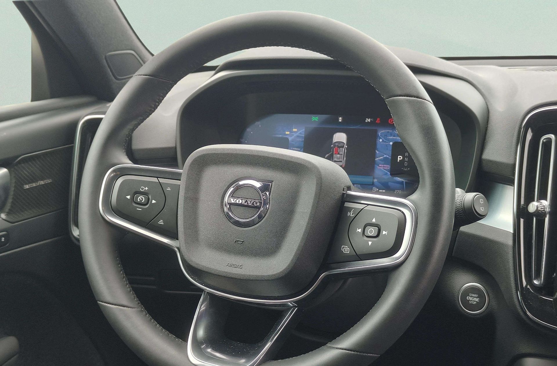 Volvo XC40 B3 Gasolina Mild hybrid Plus Dark - foto 21
