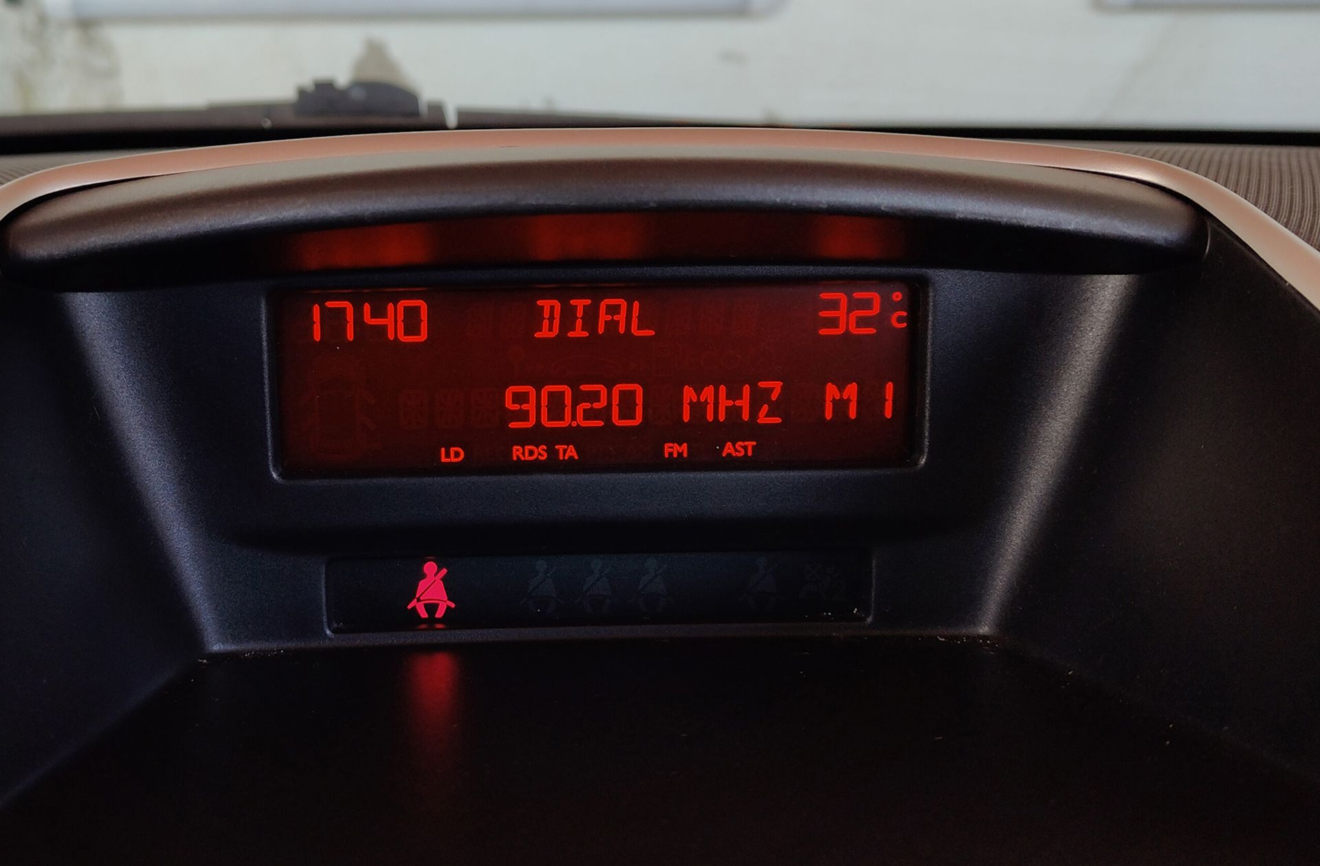 Peugeot 207 1.4 HDi FAP - foto 26