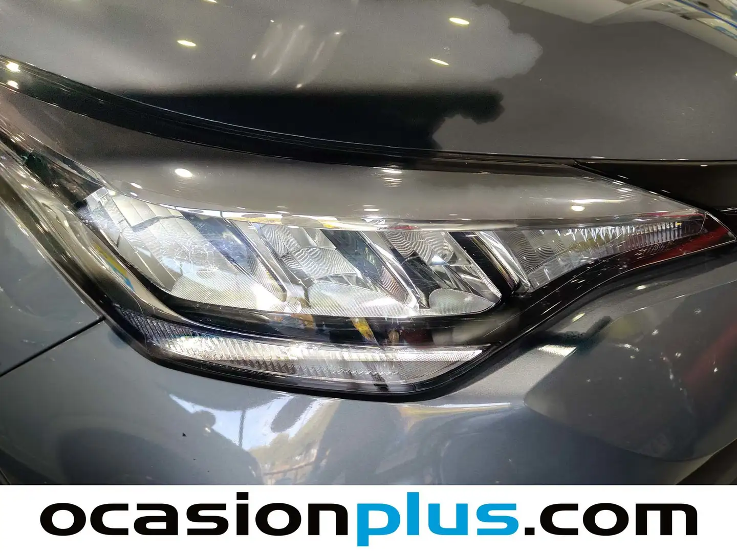 Foto Toyota C-HR Toyota C-HR 180H Advance (184 CV)