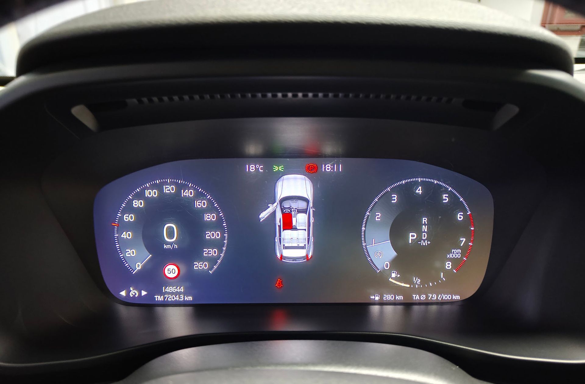 Volvo XC40 T3 Business Plus - foto 24