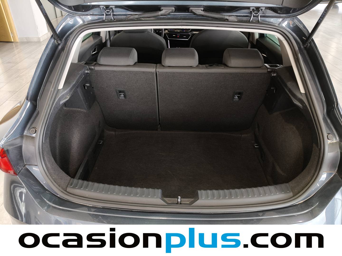 Foto asientos delanteros Seat León Seat León 1.5 eTSI Style XL DSG (116 CV)