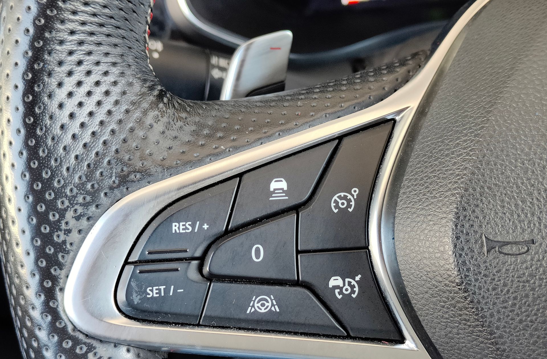 Renault Arkana RS Line TCe EDC Microhíbrido - foto 28