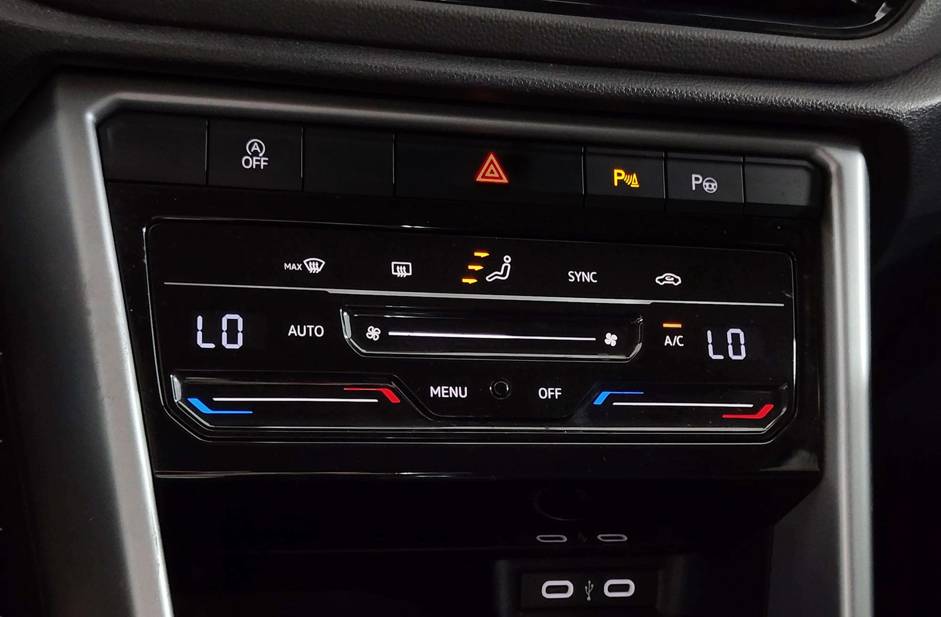 Volkswagen T-Roc Life 1.0 TSI - foto 33