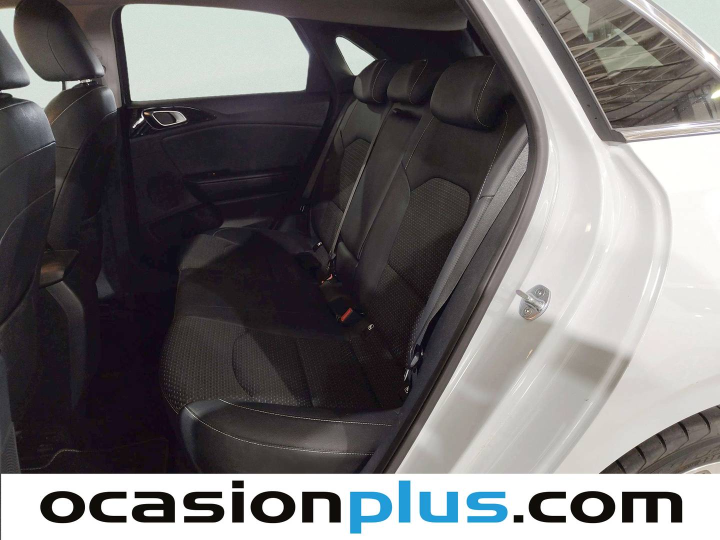 Foto asientos traseros KIA Ceed Kia Ceed 1.0 T-GDi Tech (120 CV)