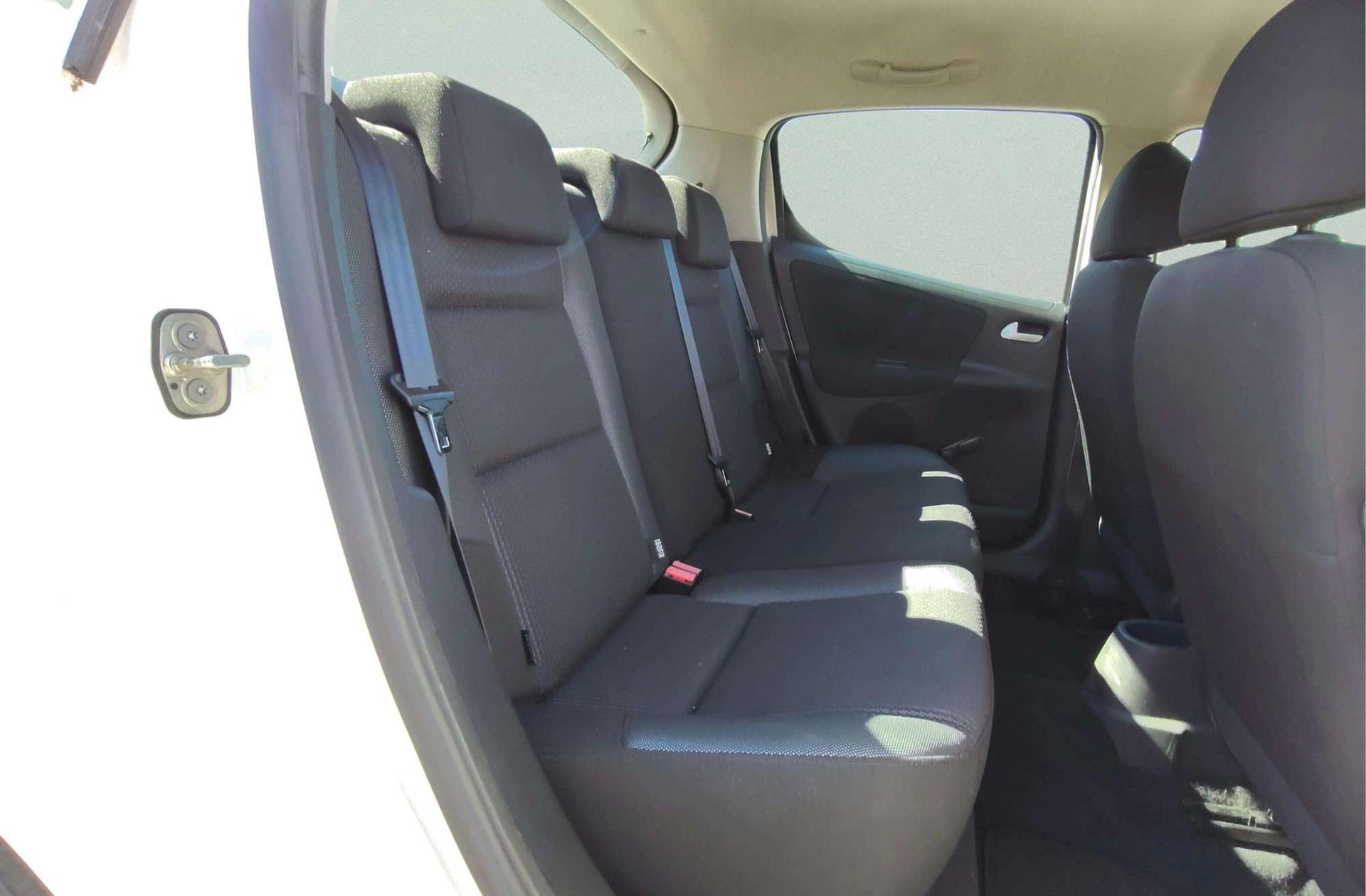 Peugeot 207 1.4 VTi Active - foto 13