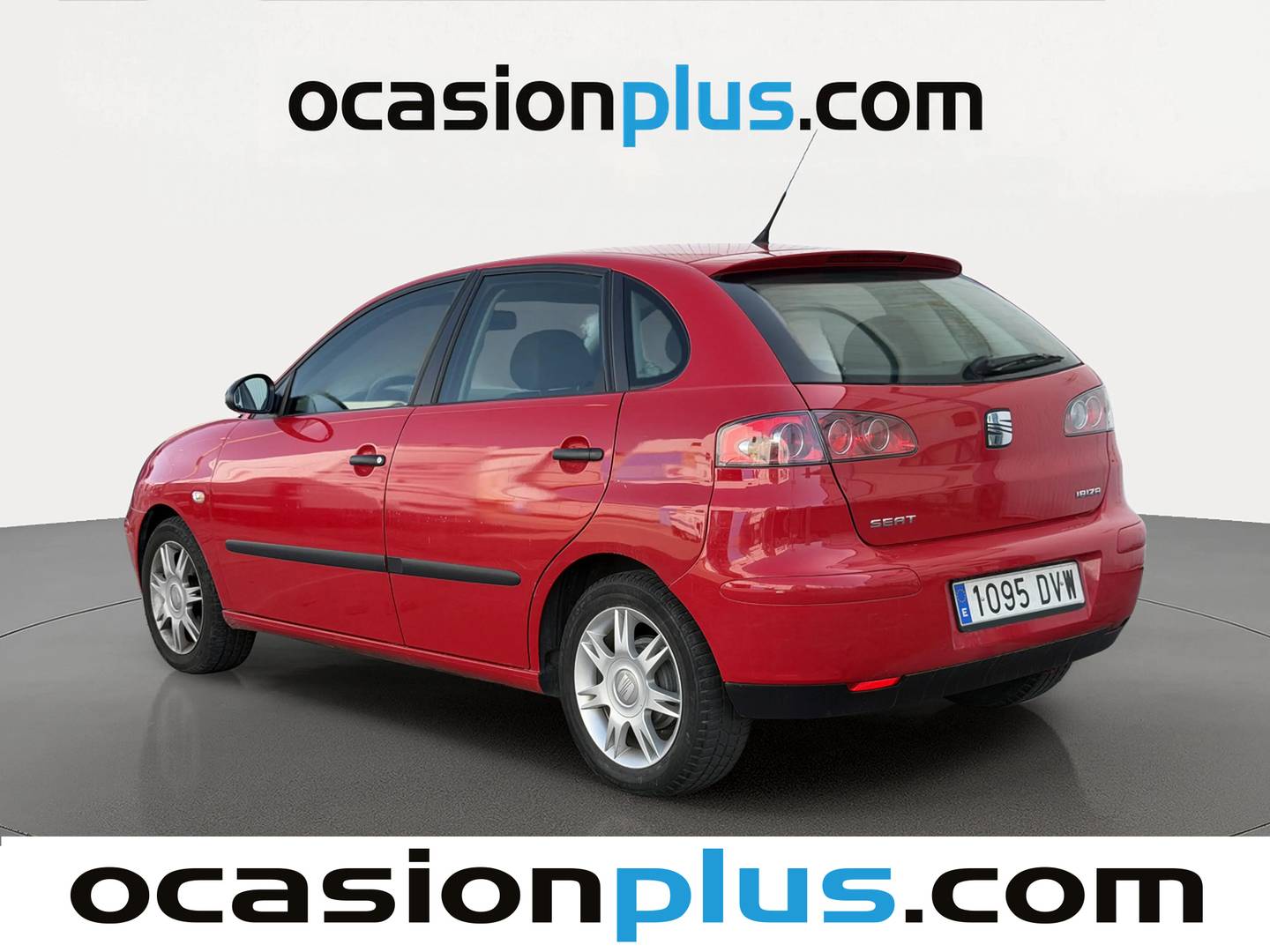 Foto trasera Seat Ibiza Seat Ibiza 1.4 16v Reference (75 CV) izquierda