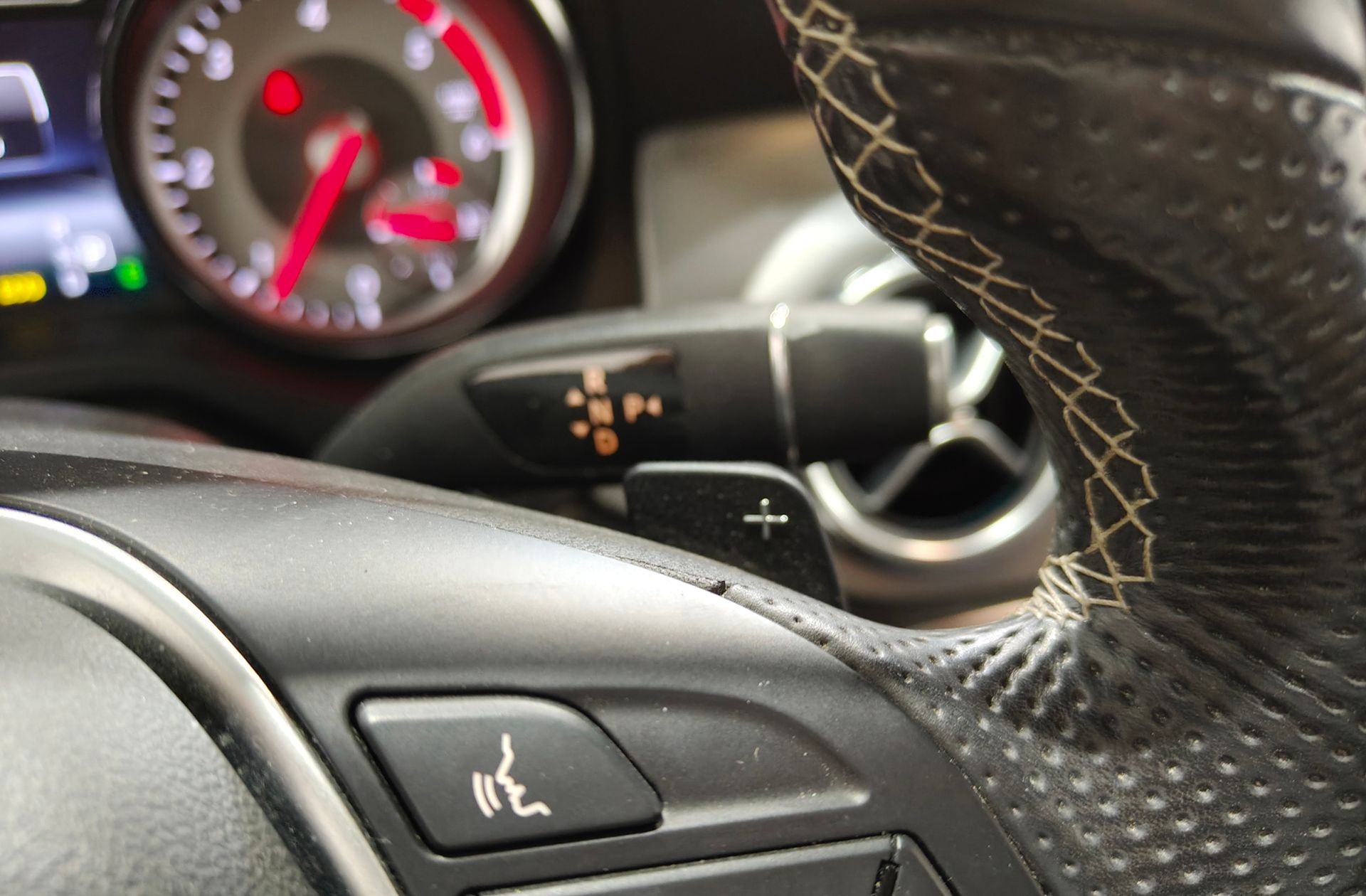 Mercedes-Benz GLA 220 CDI Edition 1 - foto 29