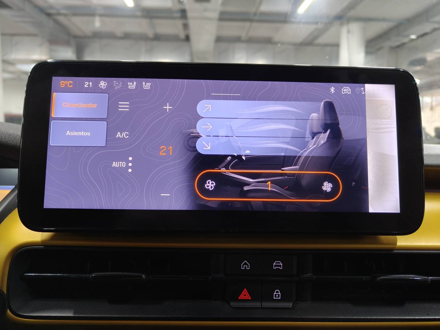 Foto Jeep Avenger Jeep Avenger 1.2 G Summit (100 CV)