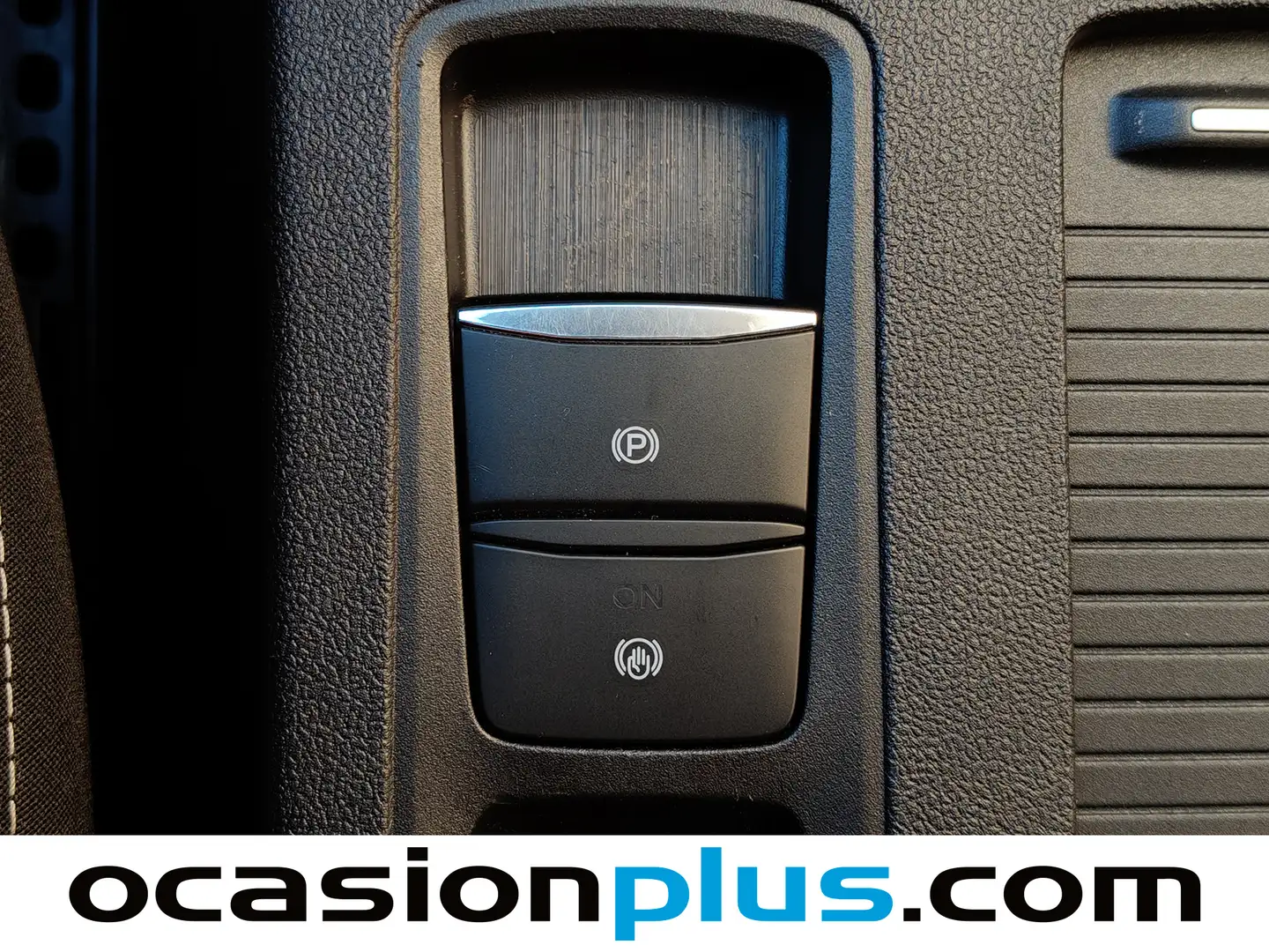 Foto Ford Kuga Ford Kuga 1.5 EcoBlue Titanium Auto (120 CV)