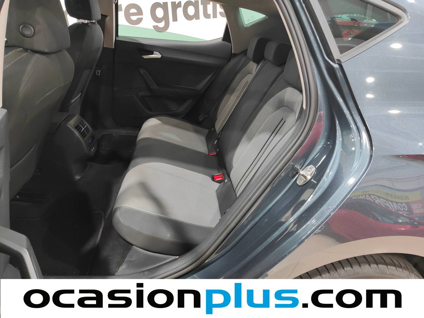 Foto asientos traseros Seat León Seat León 1.5 eTSI S&S Style Special Edition DSG (150 CV)