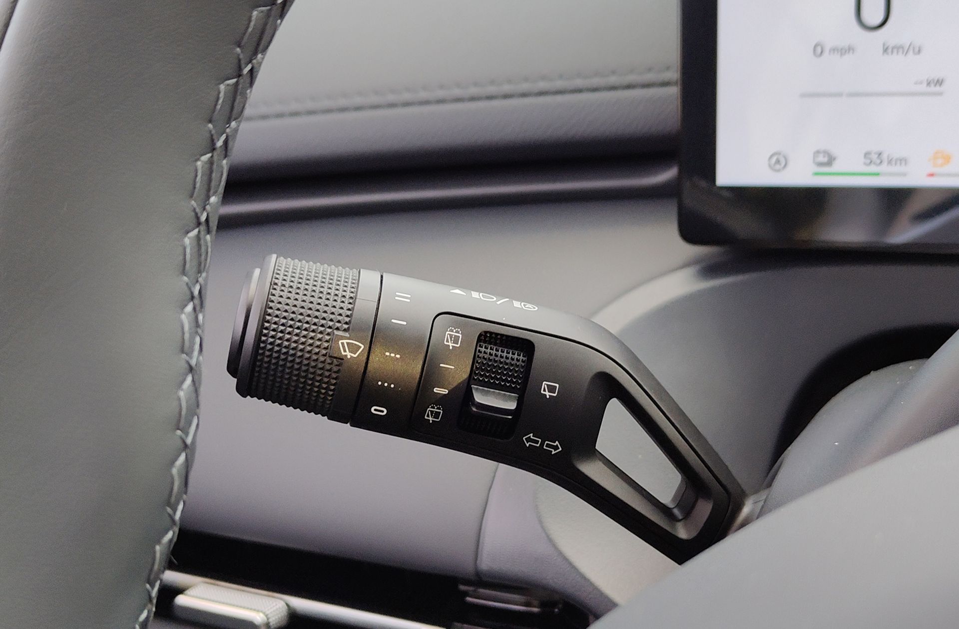 Geely Starray EM-i 1.5 PHEV Pro - foto 28