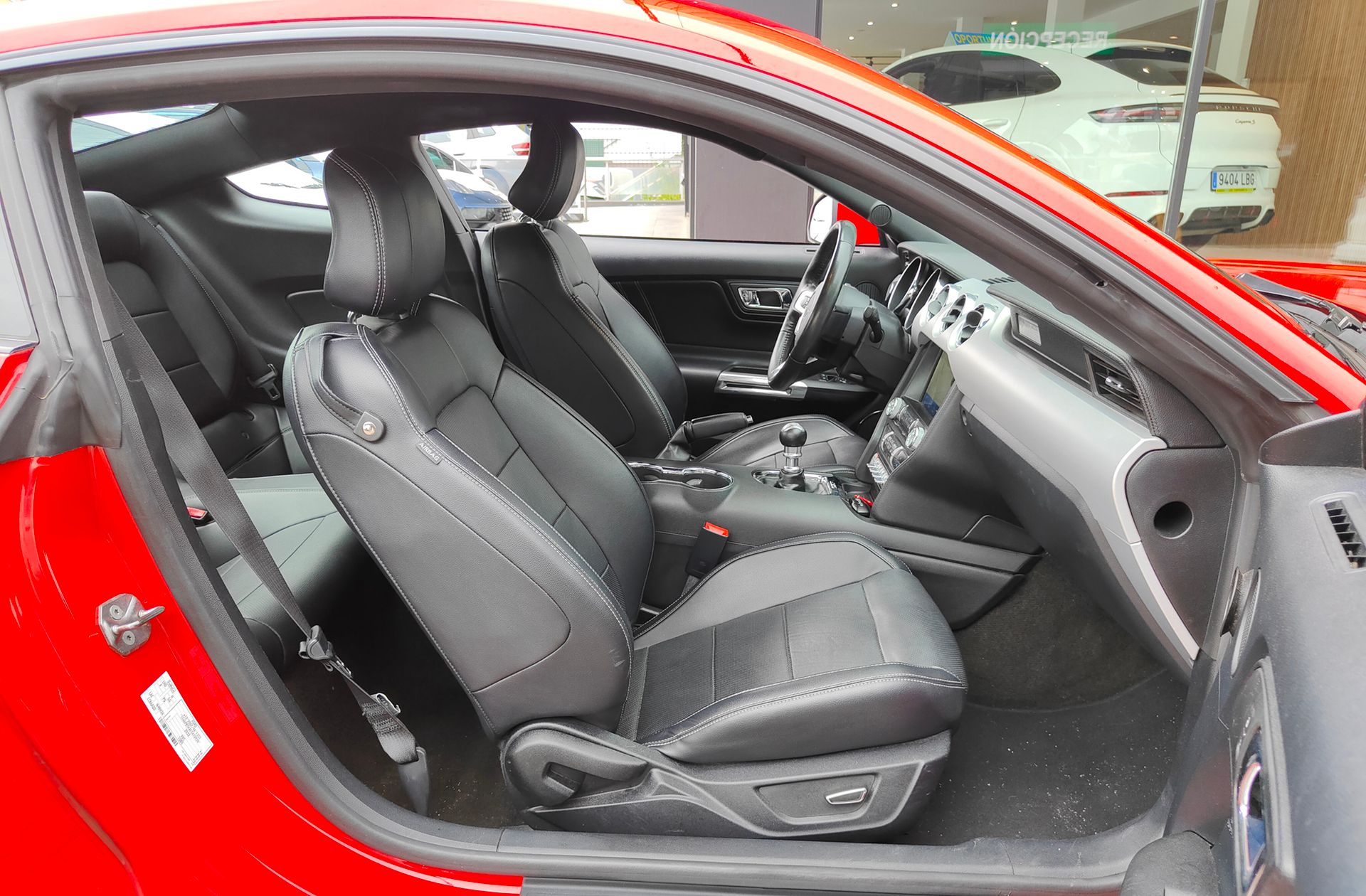 Ford Mustang 2.3 EcoBoost Mustang (Fastback) - foto 19