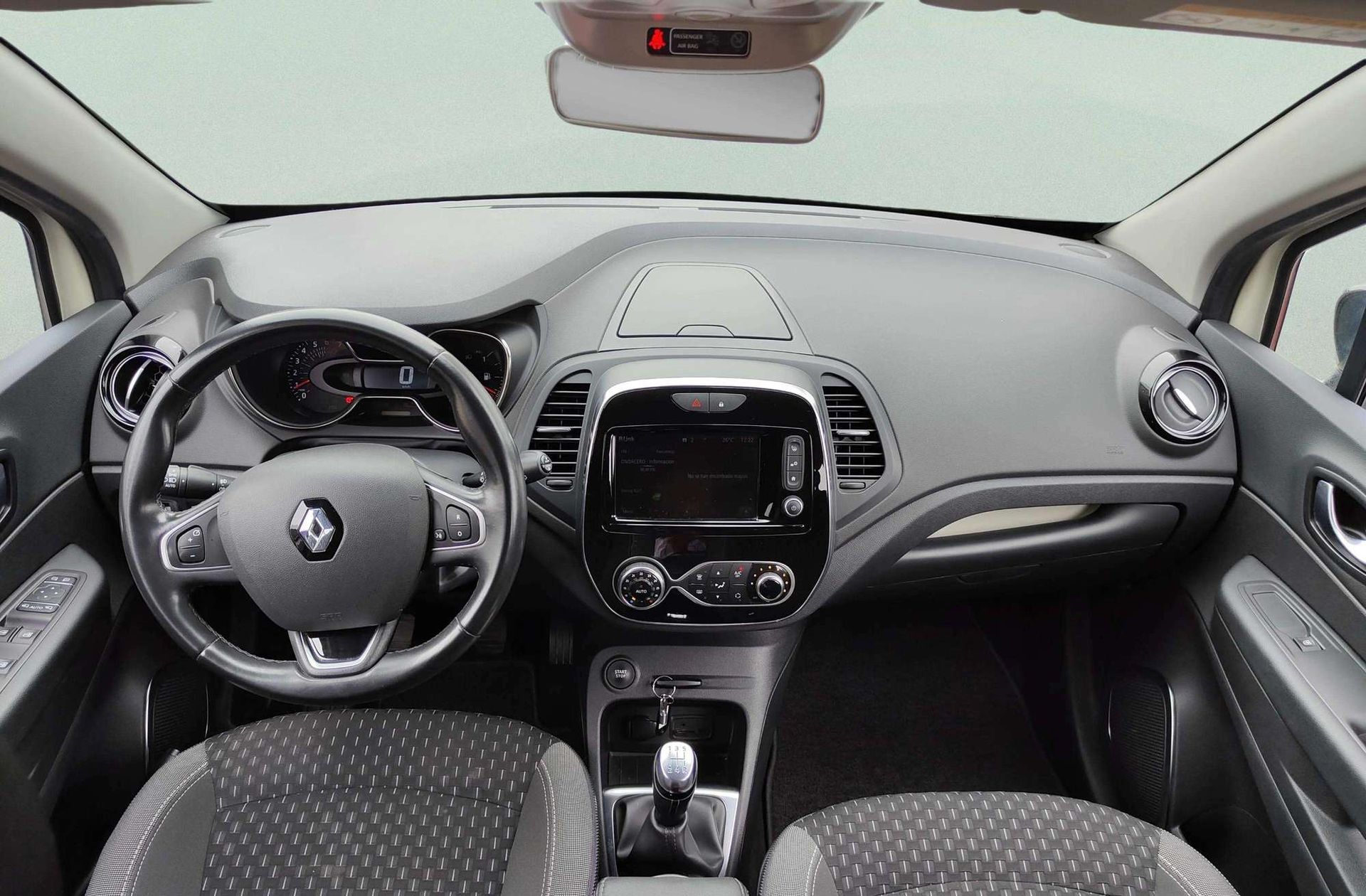 Renault Captur Zen TCe - foto 6