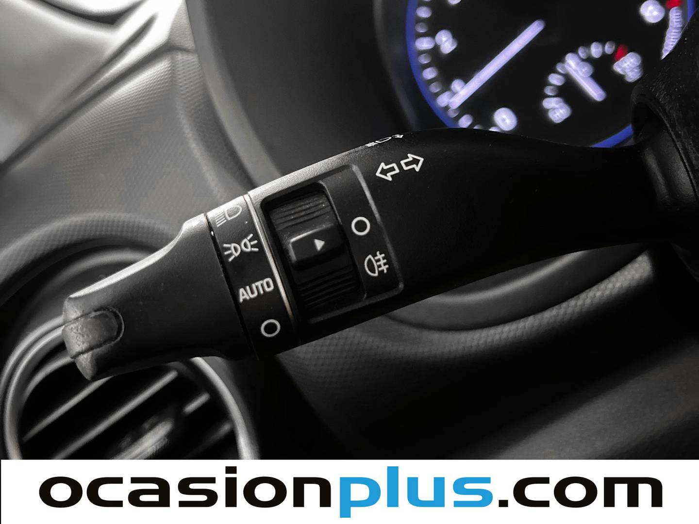 Equipamiento del Hyundai Kona Hyundai Kona 1.0 TGDi Essence 4x2 (120 CV)