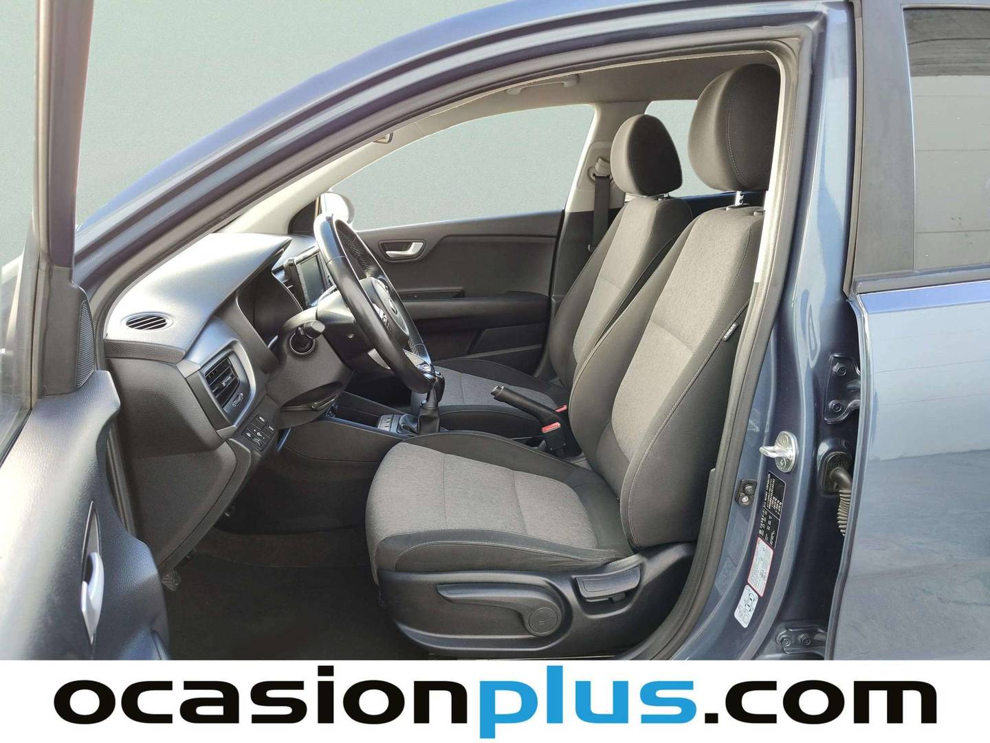 Foto asientos delanteros KIA Stonic KIA Stonic 1.6 CRDi VGT Eco-D Concept (110 CV)