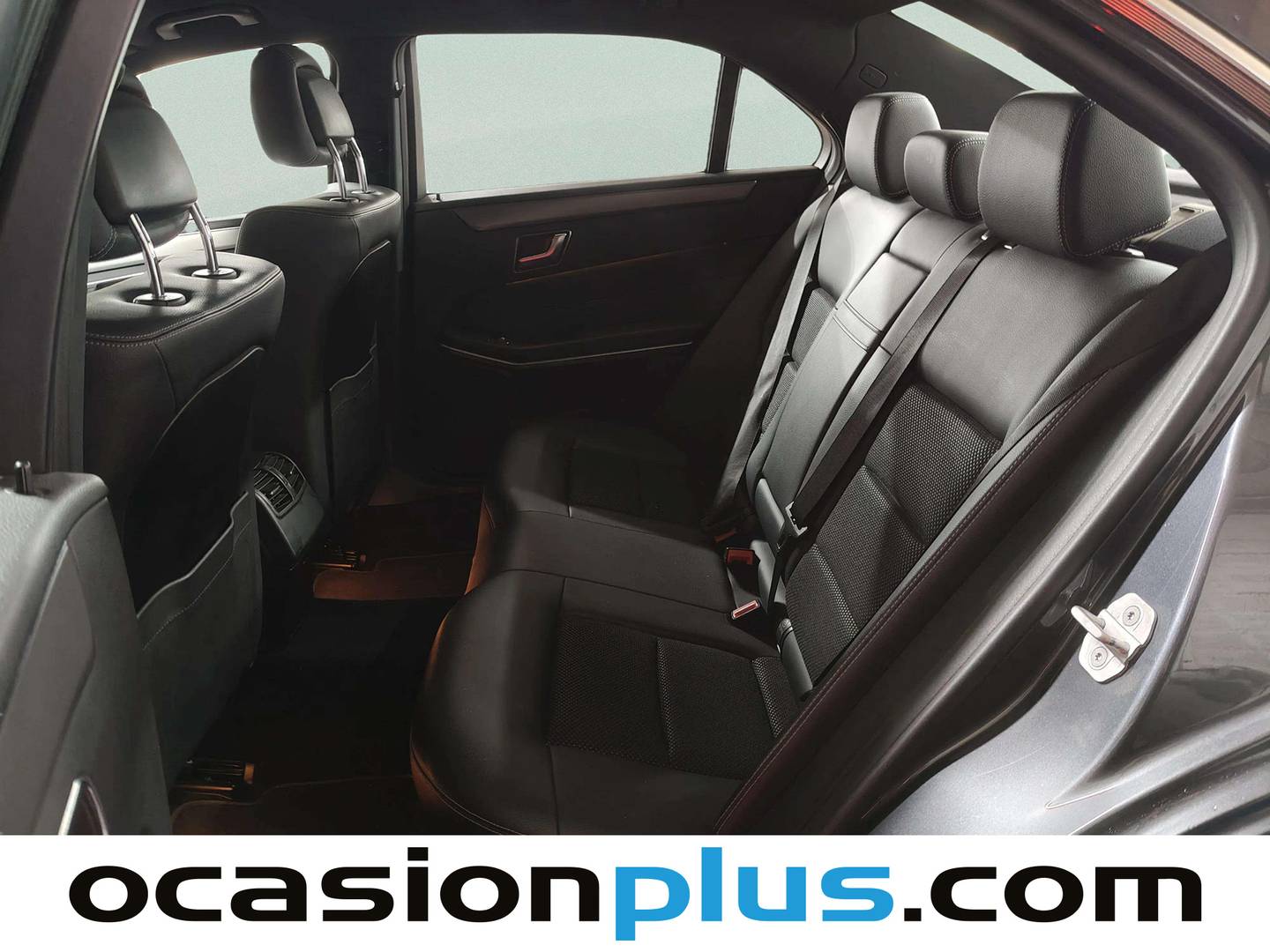 Foto asientos traseros Mercedes Clase E Mercedes Clase E 220 BlueTEC Avantgarde (170 CV)