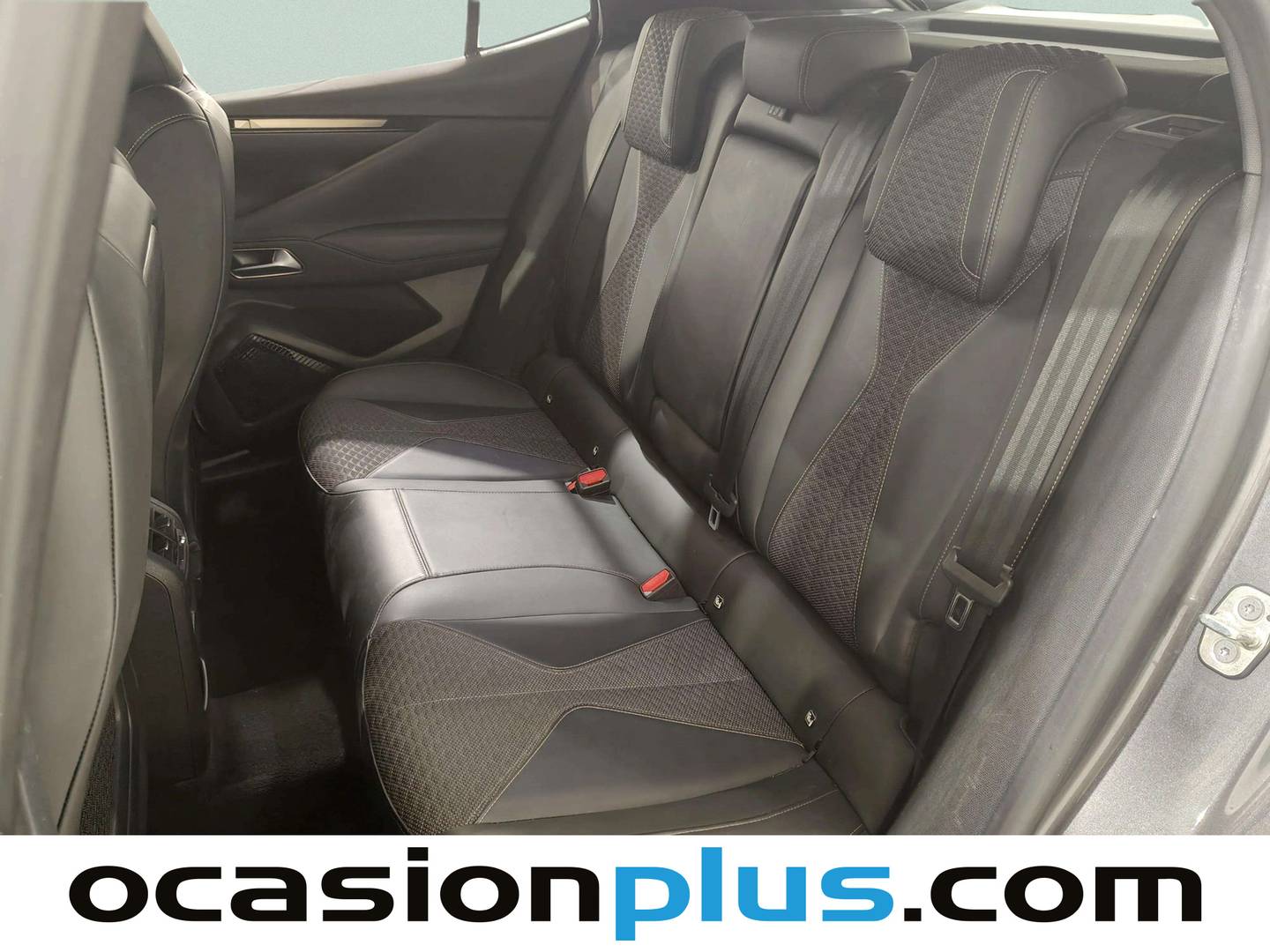 Foto DS DS 4 DS DS4 BlueHDi 130 Trocadero Auto (130 CV)