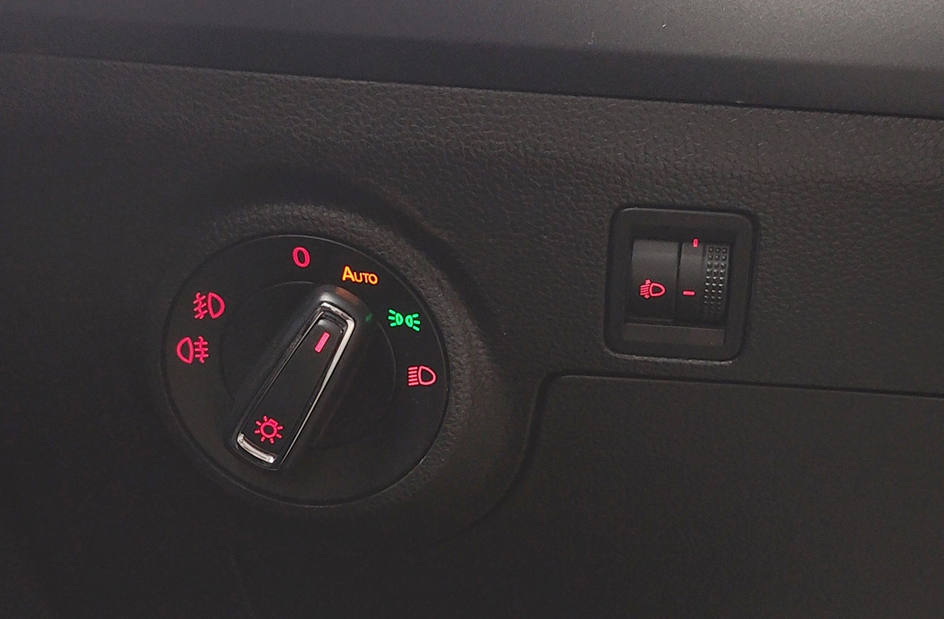 SEAT Arona 1.6 TDI Style - foto 23